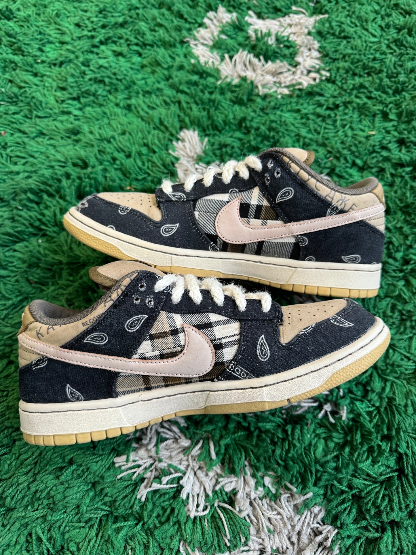 Nike Dunk Low SB “Travis Scott”
