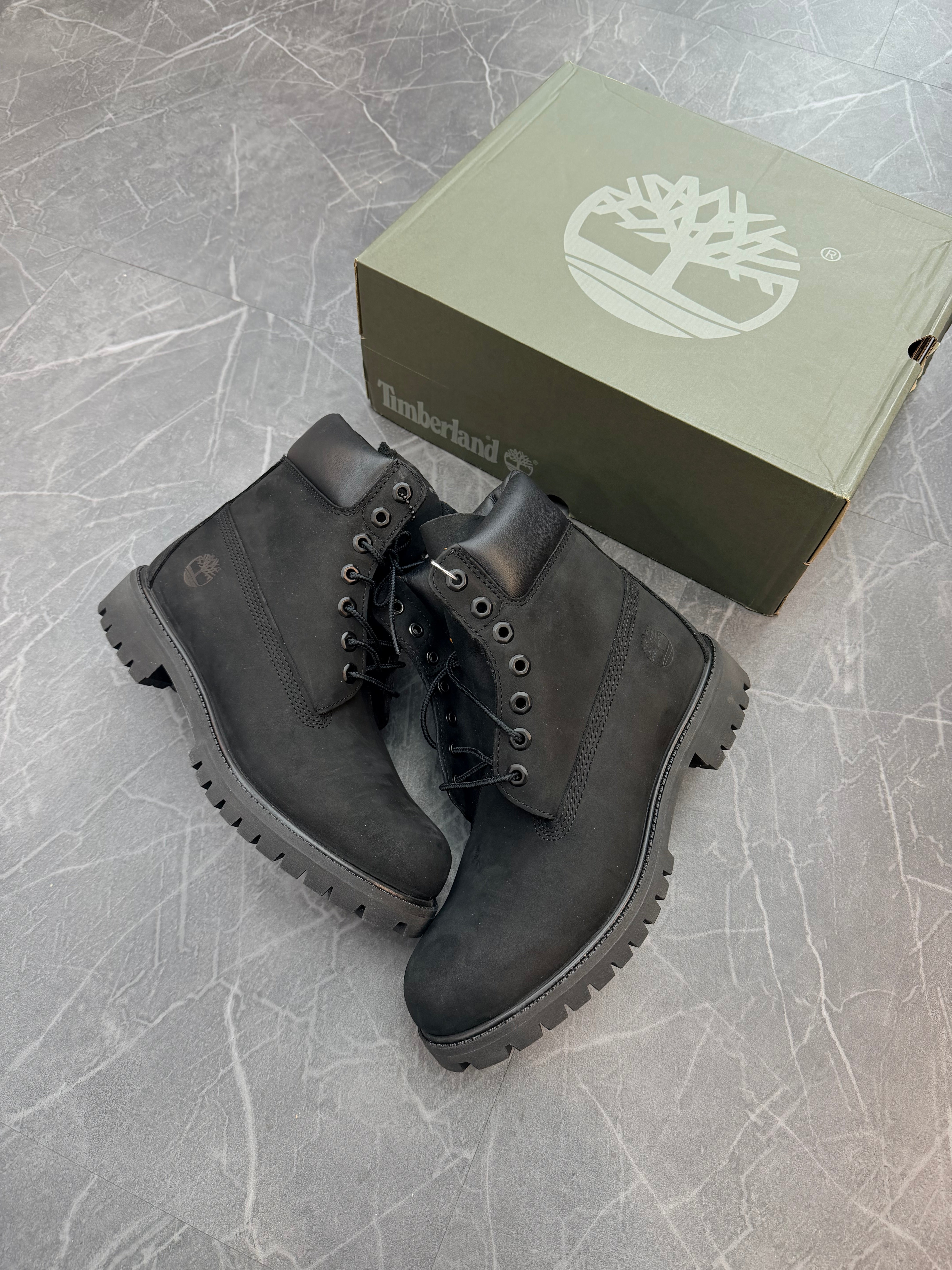 Timberland 6" Boot Black Nubuck Premium