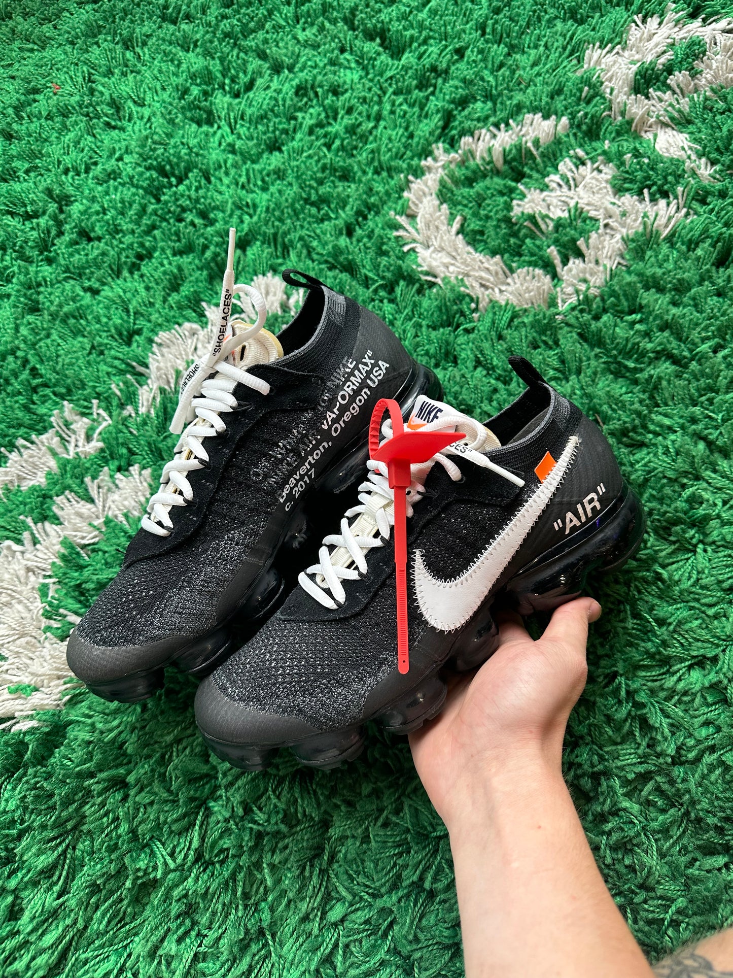 Off-White Vapormax “The Ten”