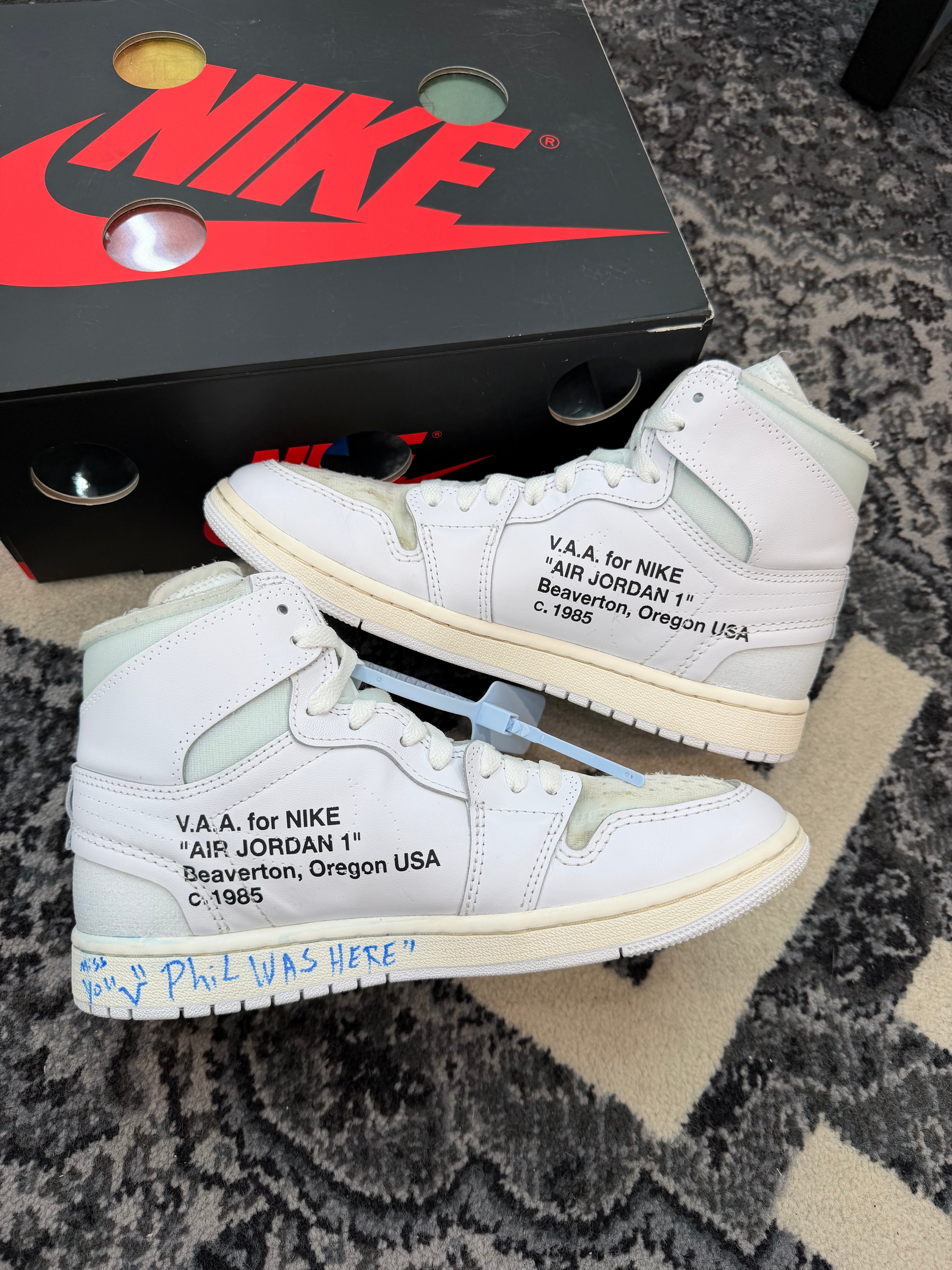 Jordan 1 High x Off White “Alaska”
