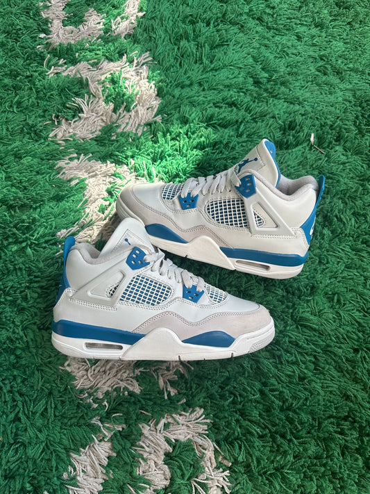 Jordan 4 “Military Blue”