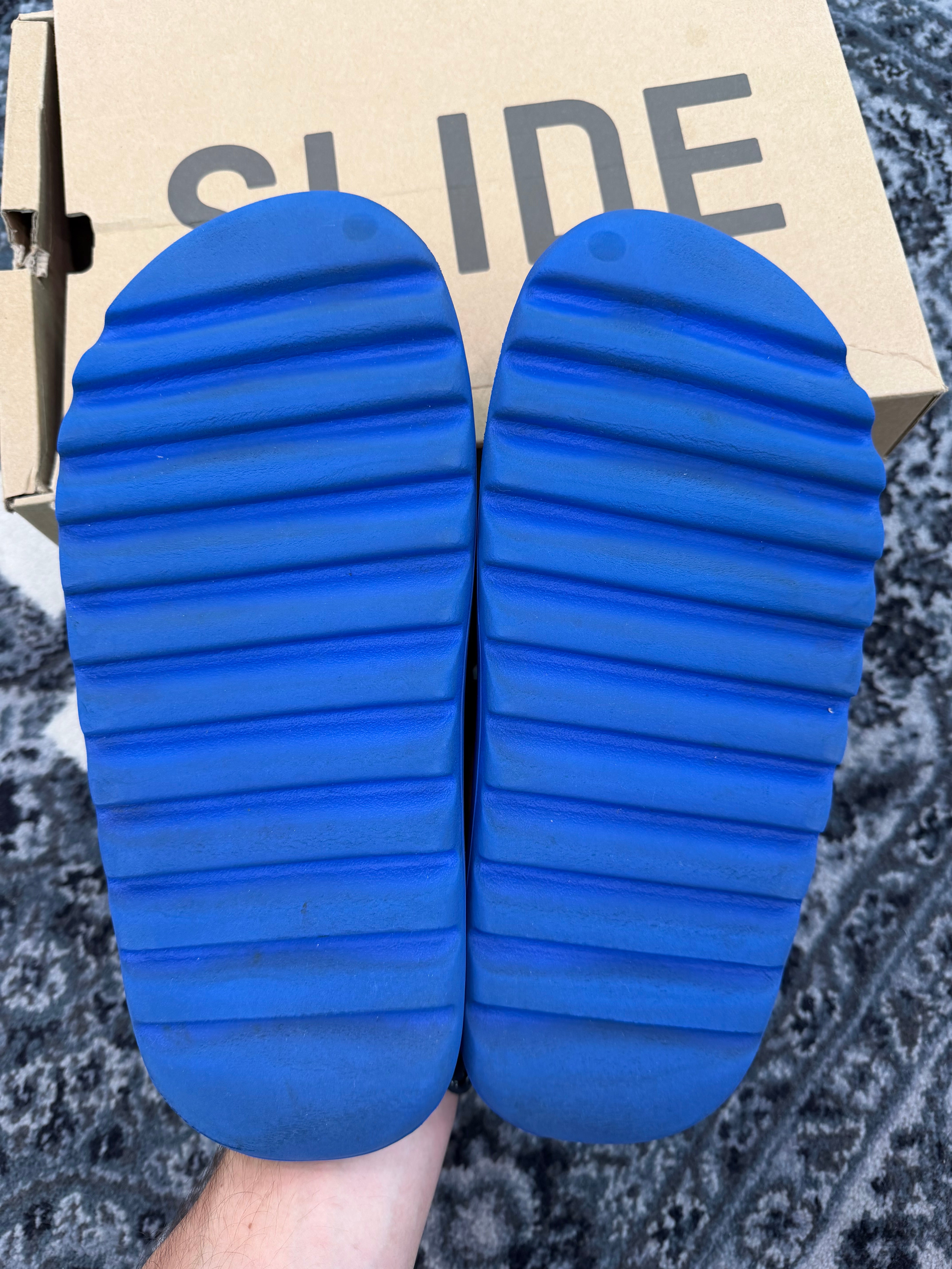 Yeezy Slides “Azure”