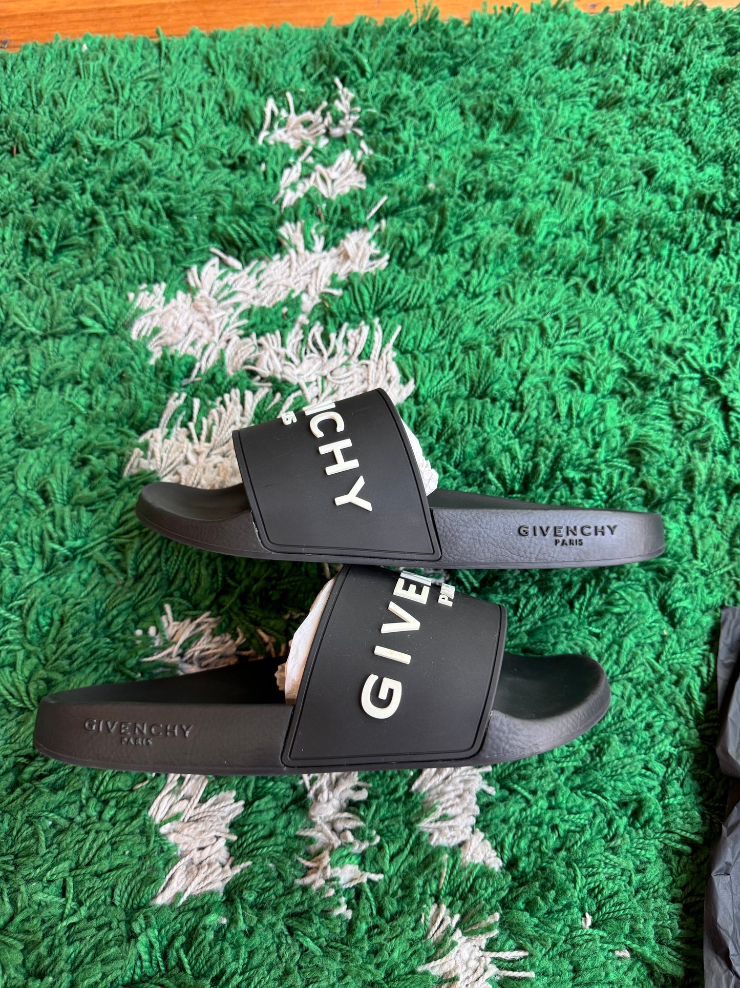 Givenchy Rubber Slides “Black”