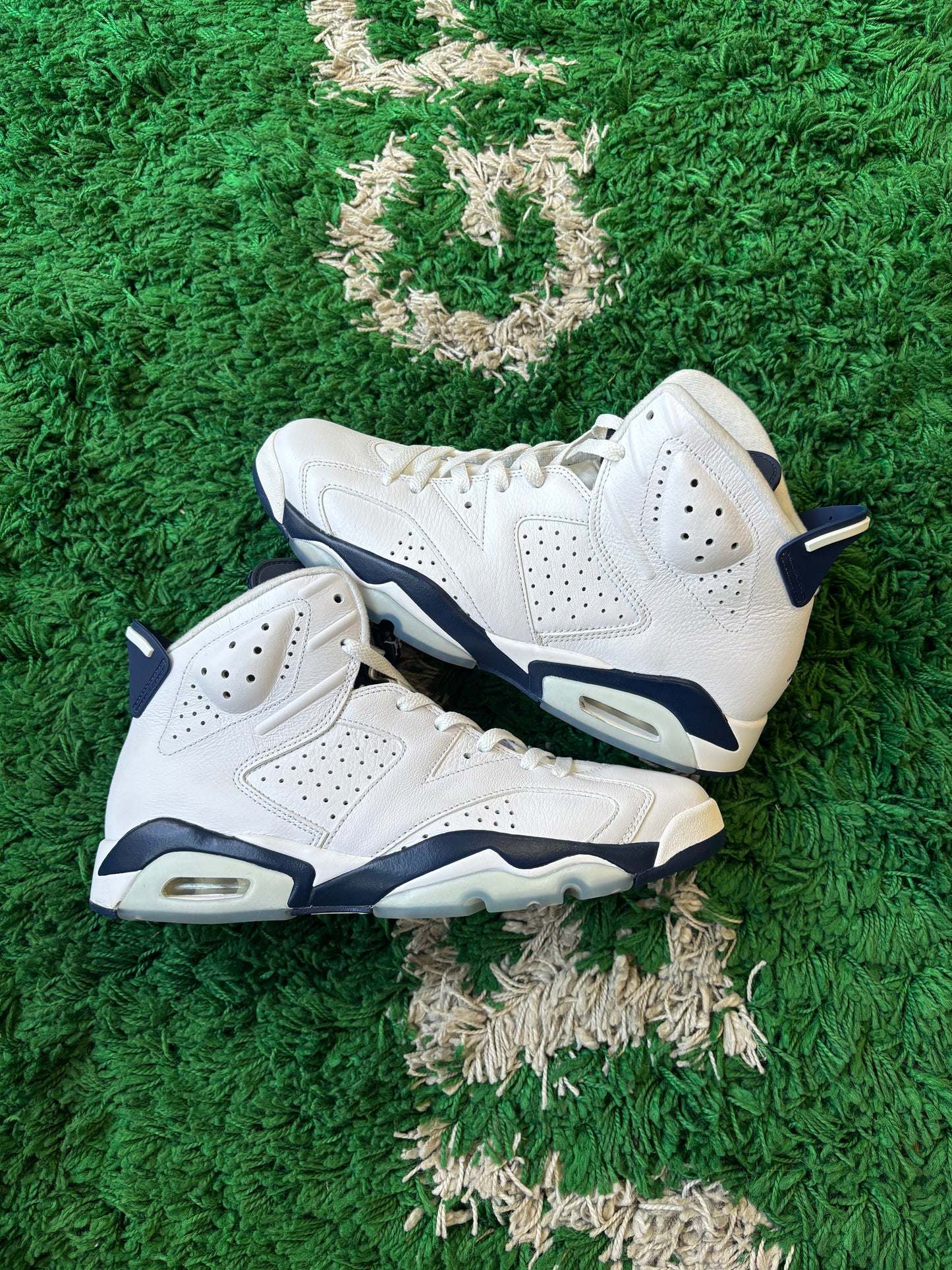 Jordan 6 “Midnight Navy”