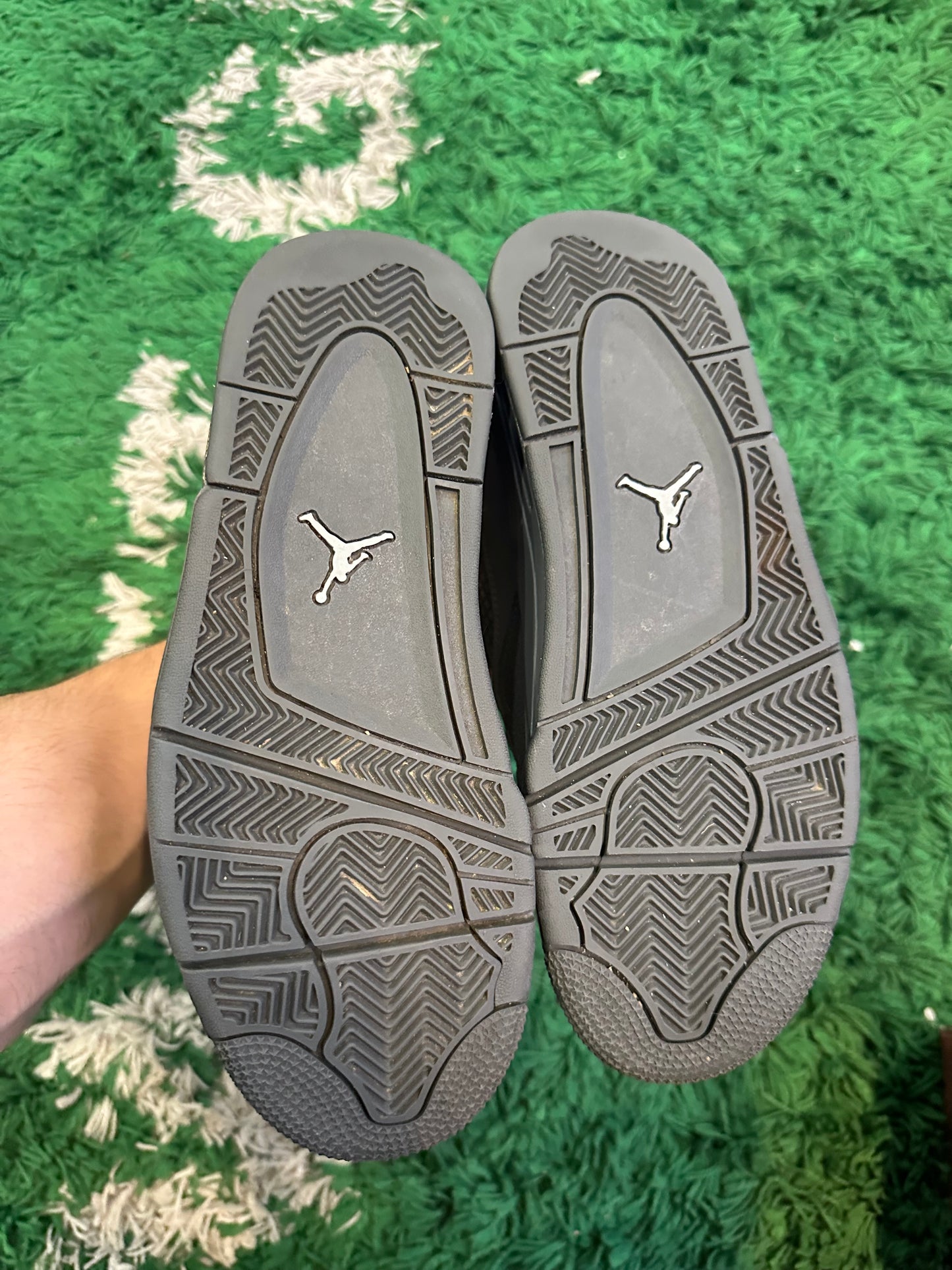 Jordan 4 “Wet Cement”