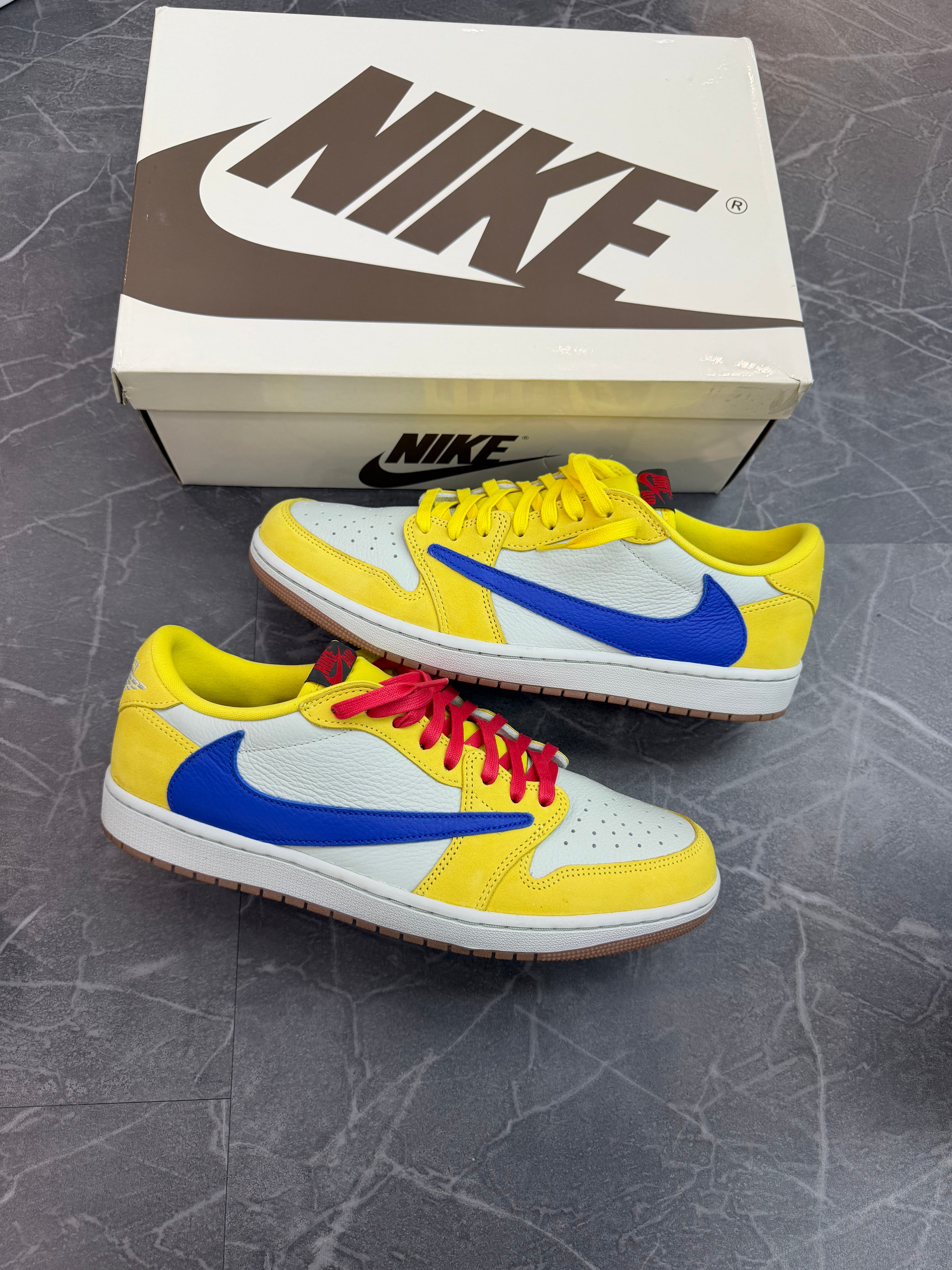 Jordan 1 Low Travis Scott “Canary”