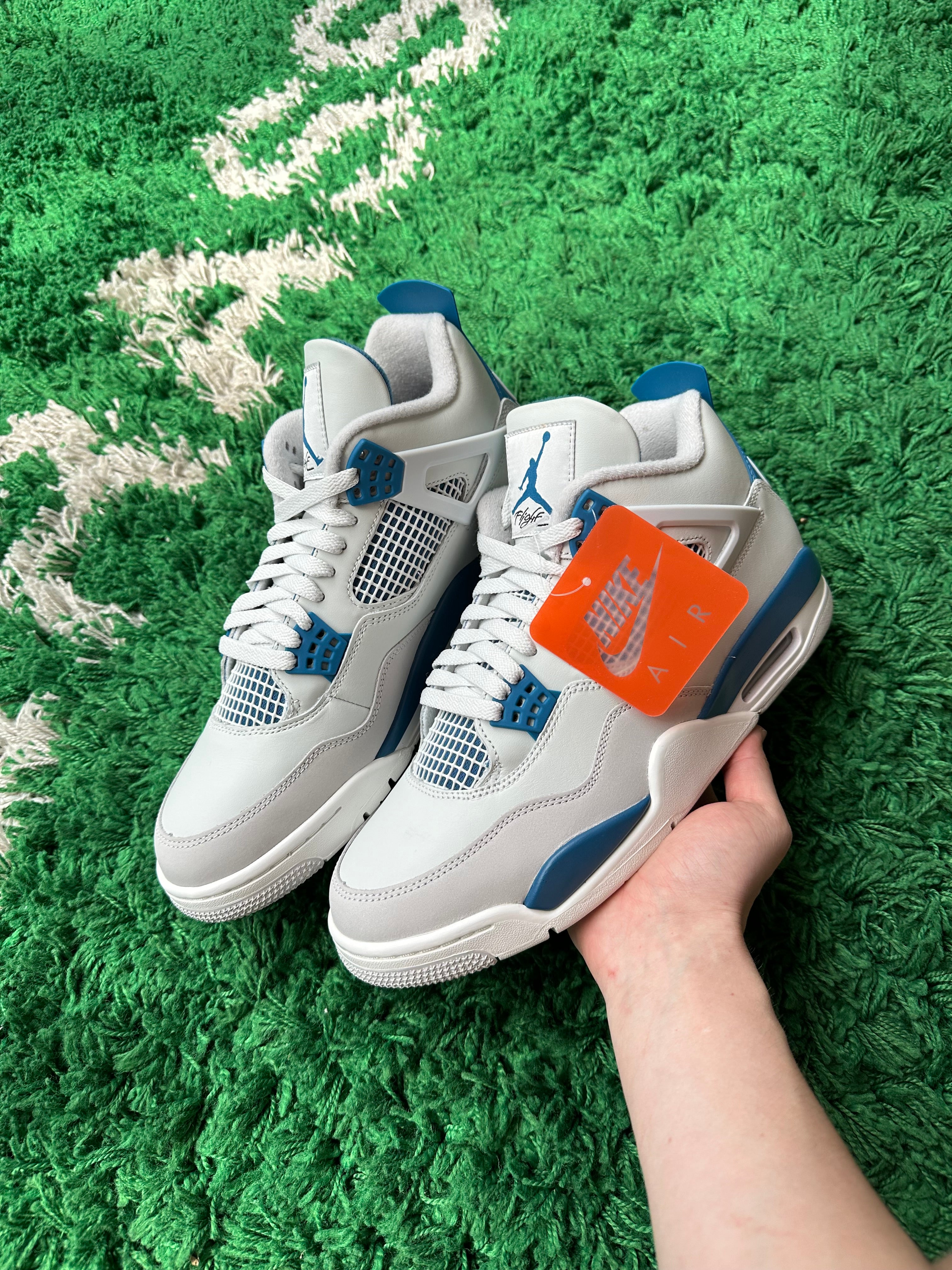 Jordan 4 “Military Blue”
