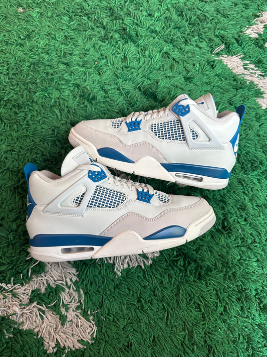 Jordan 4 “Military Blue”