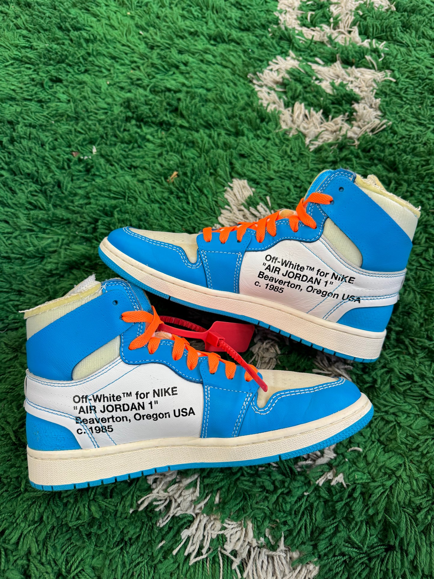 Jordan 1 High x Off White “University Blue”