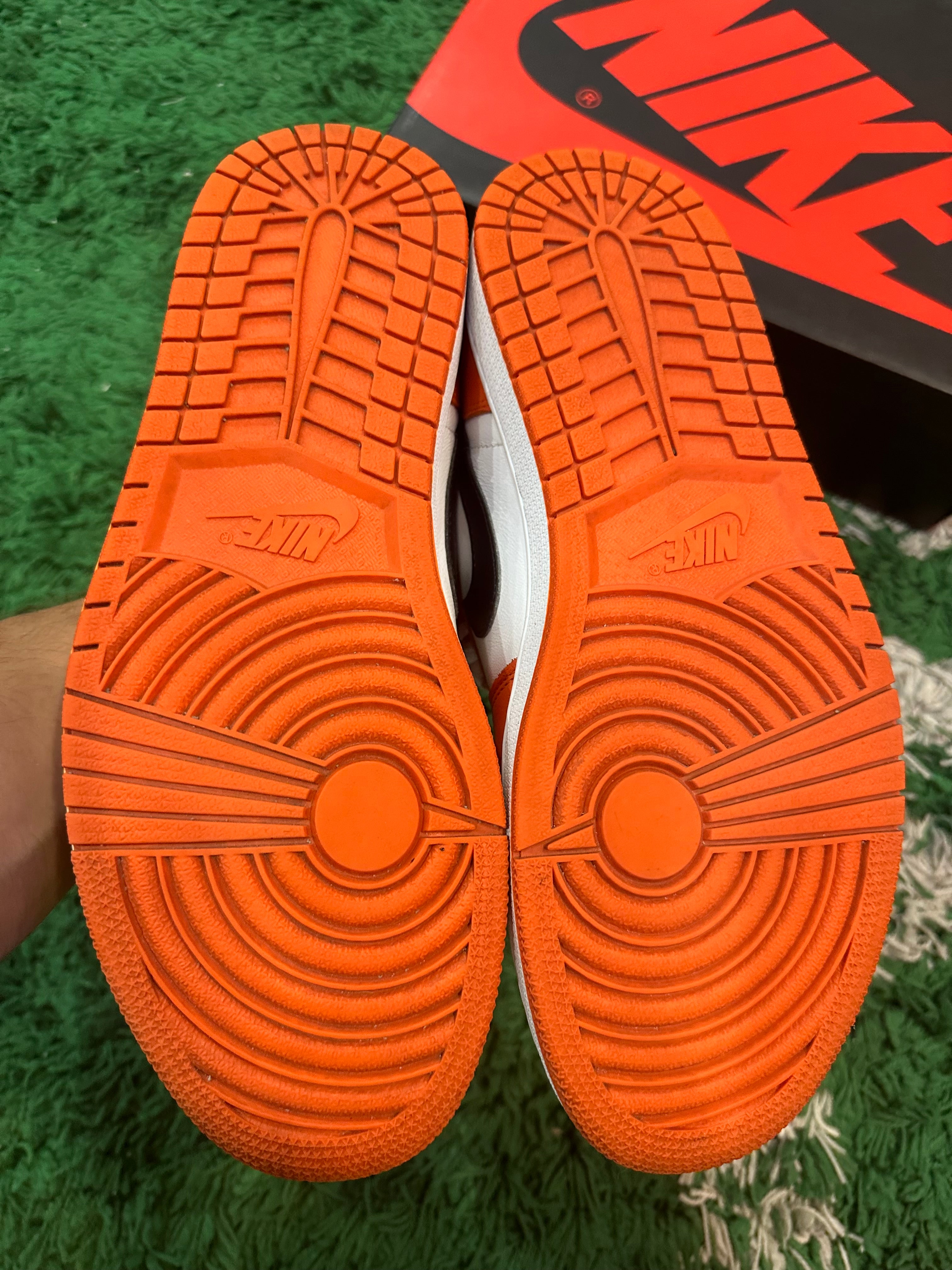 Jordan 1 Low “Starfish”