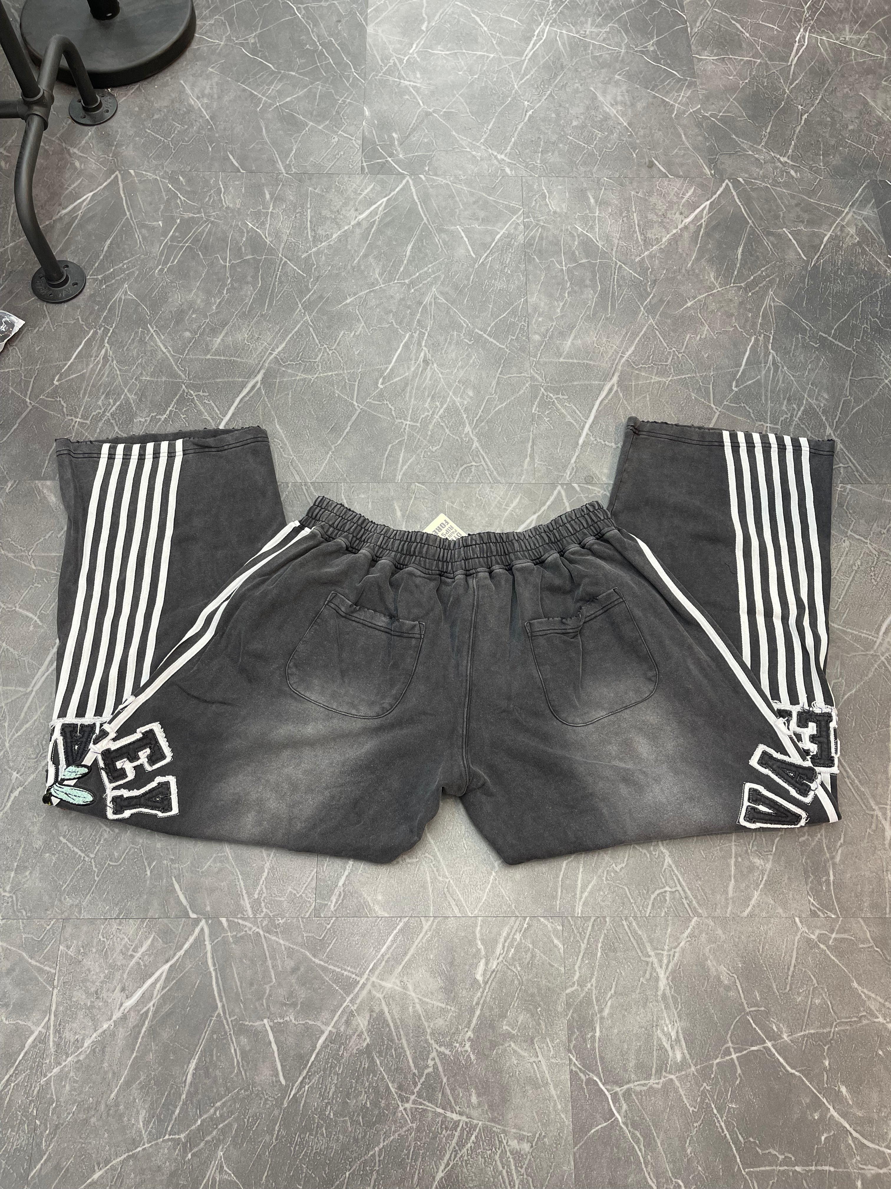 Vale Forever Trackpants “Anthem”