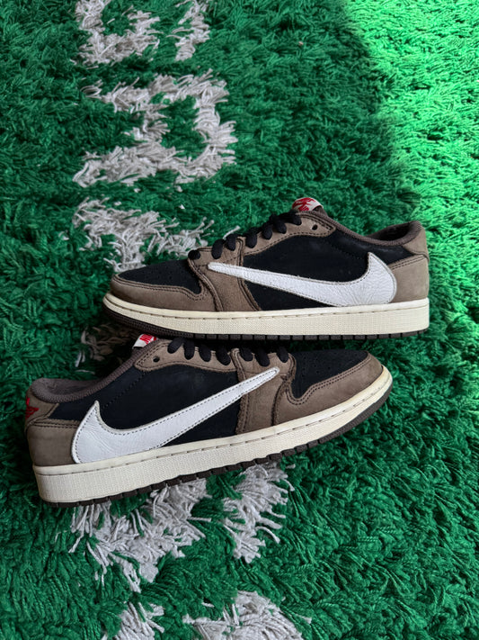 Travis Scott Jordan 1 Low “OG Mocha”