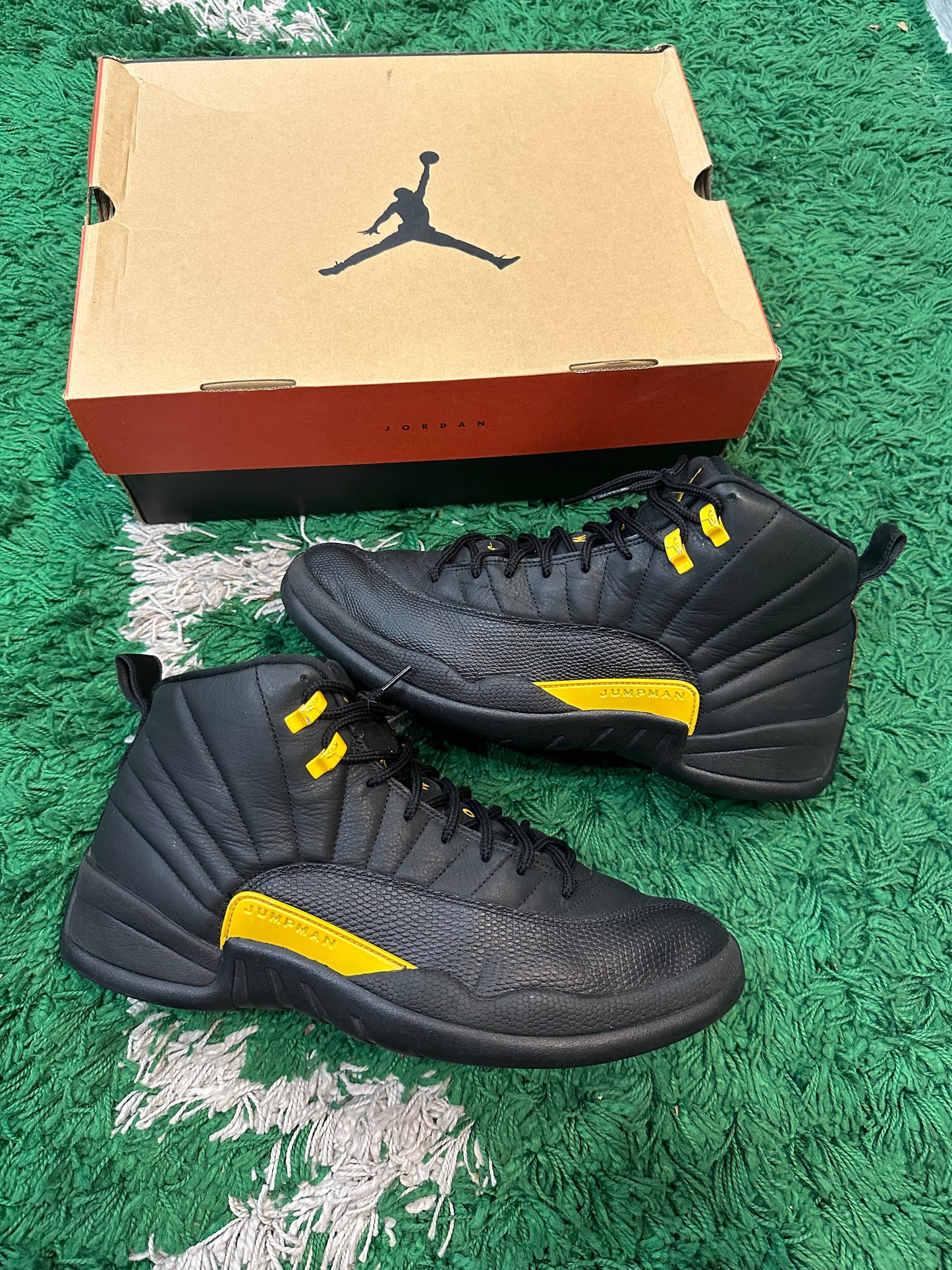 Jordan 14 “Black Taxi”