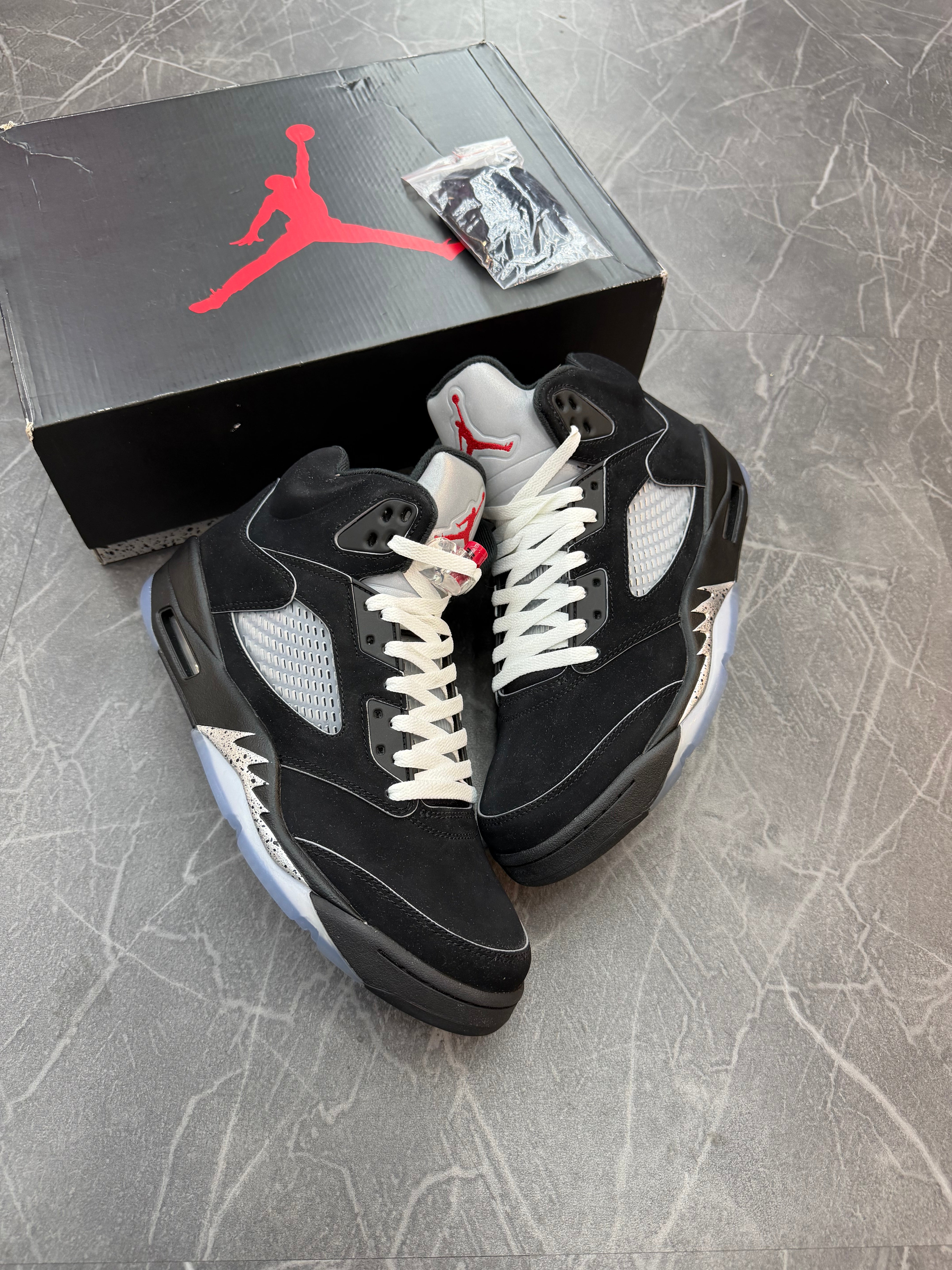 Jordan 5 “Black Metallic Reimagined”