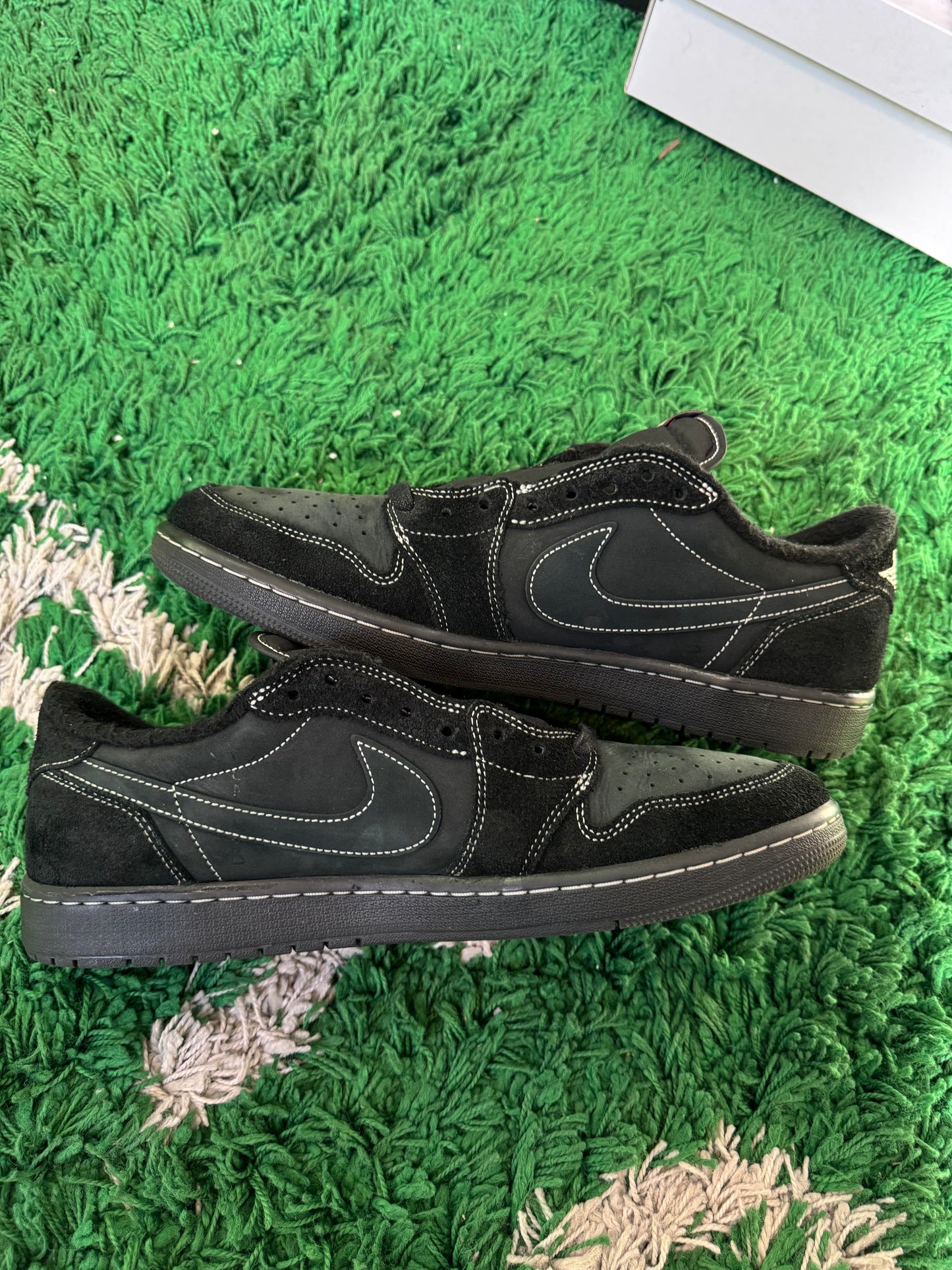 Jordan 1 Low x Travis Scott “Phantom”