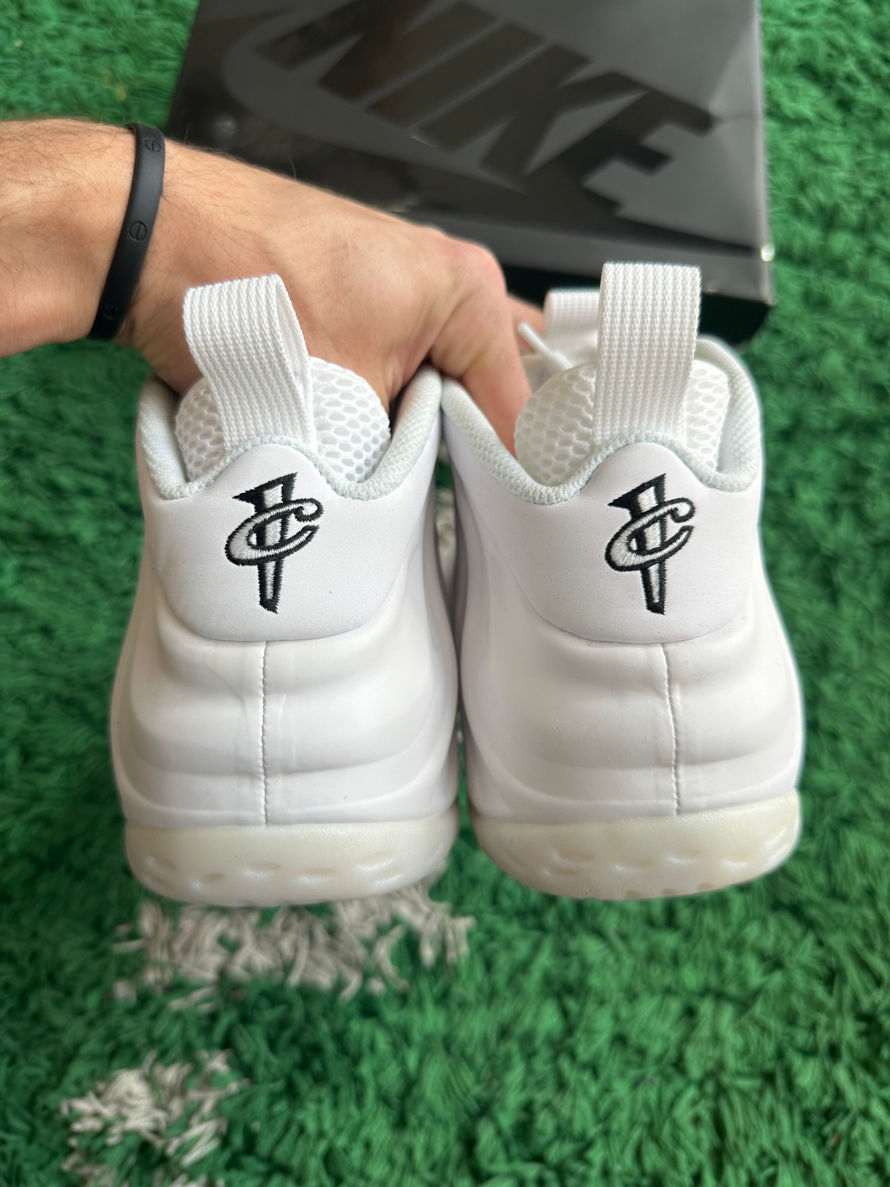 Nike Air Foamposite One “Triple White”