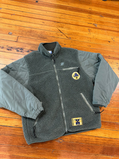 Undefeated Polar Fleece “Army Green”