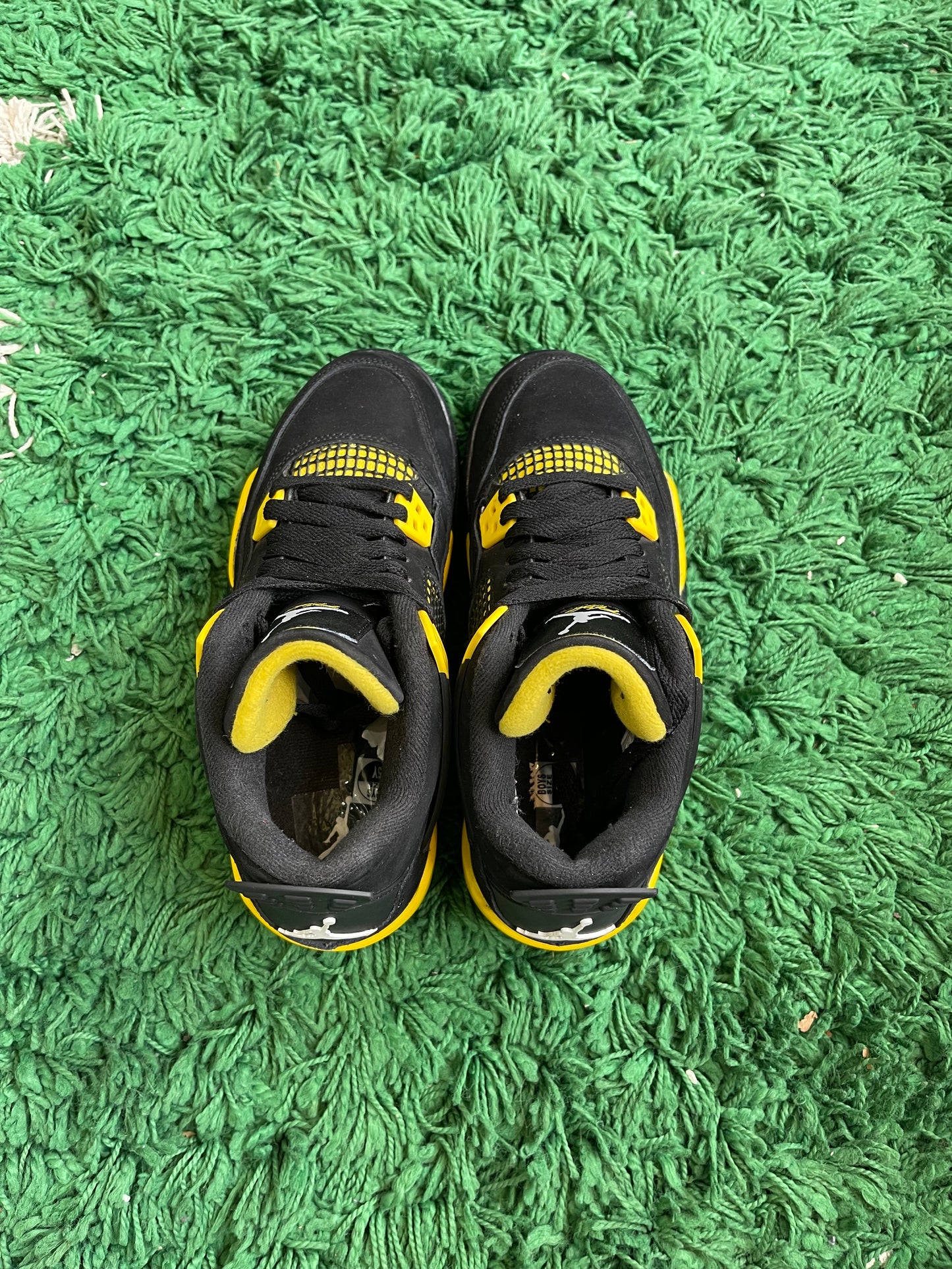 Jordan 4 “Thunder”