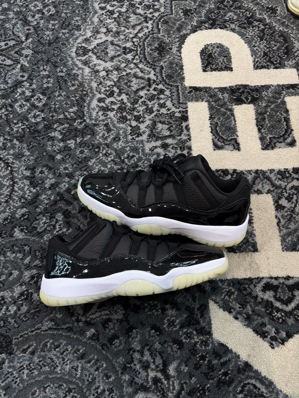 Jordan 11 Retro Low 72-10