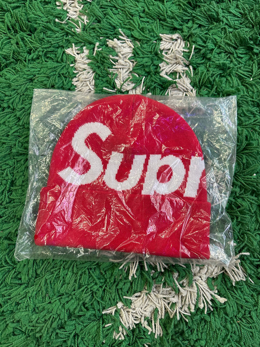Supreme Beanie “Red White”