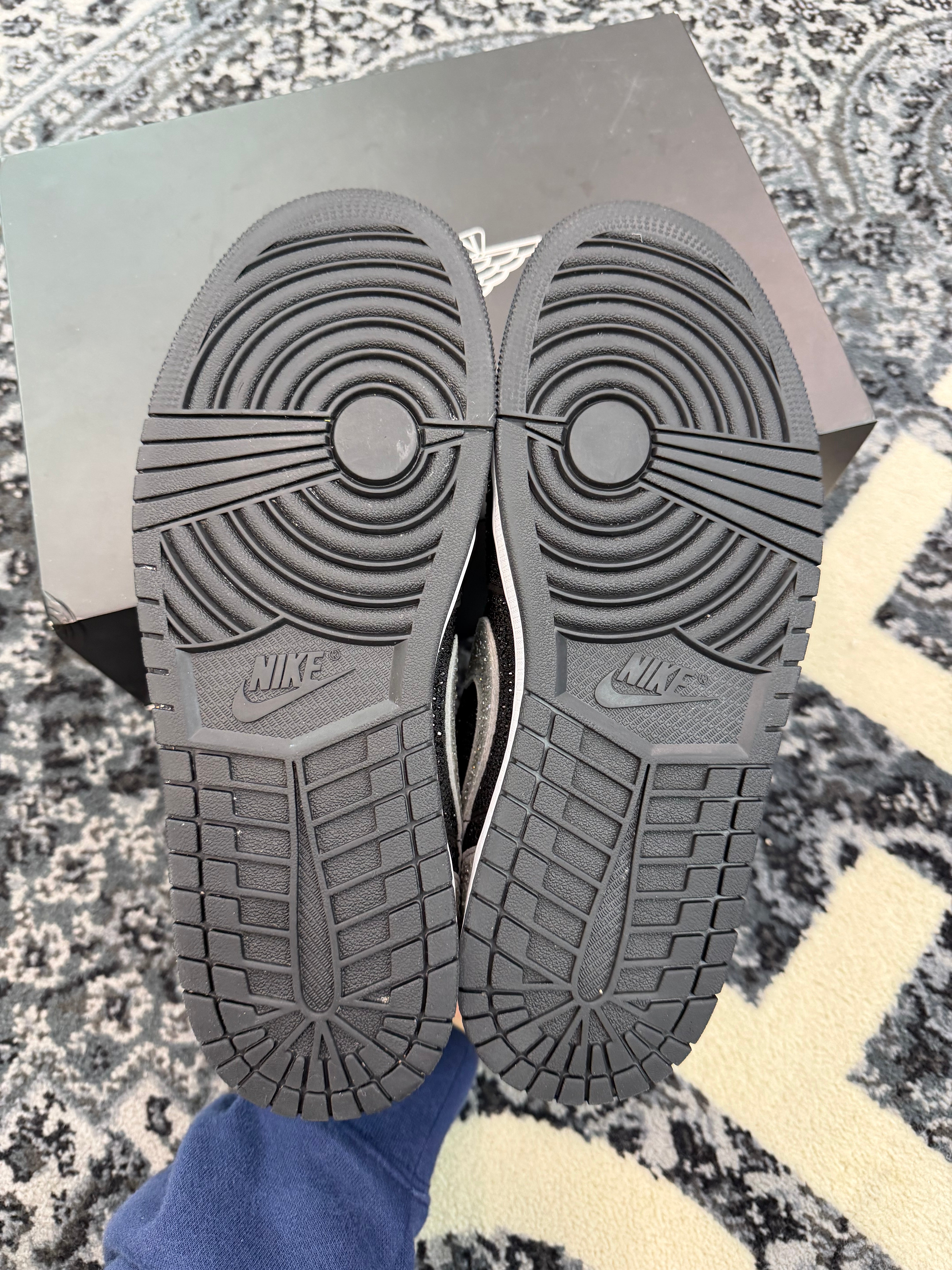 Jordan 1 Low x Swarovski “Stealth Shadow”