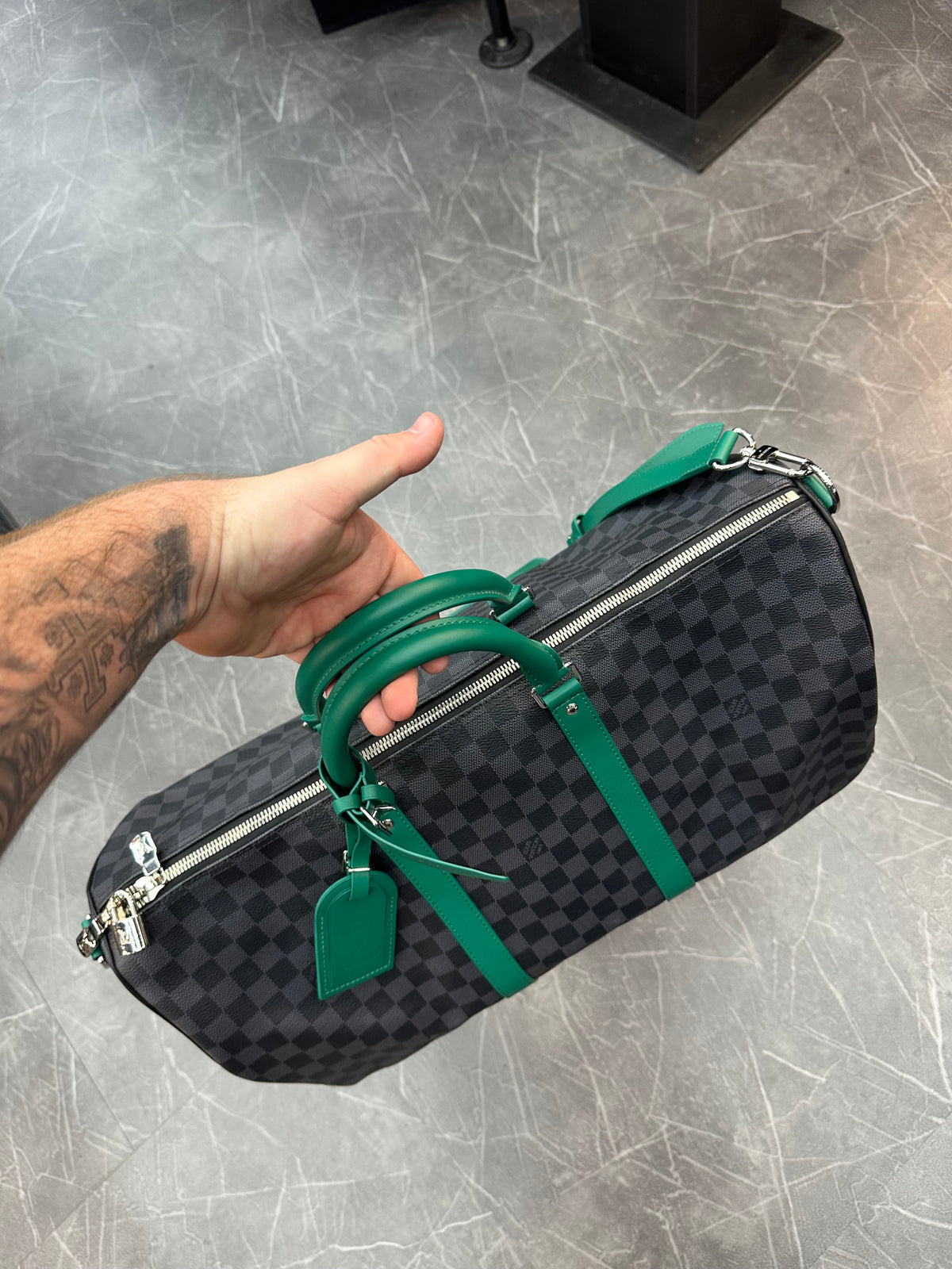 Louis Vuitton Keepall Bandoulière 'Black Damier Graphite Canvas/Green' 55