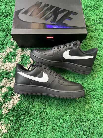 Nike Air Force 1 Low Supreme “Black White”