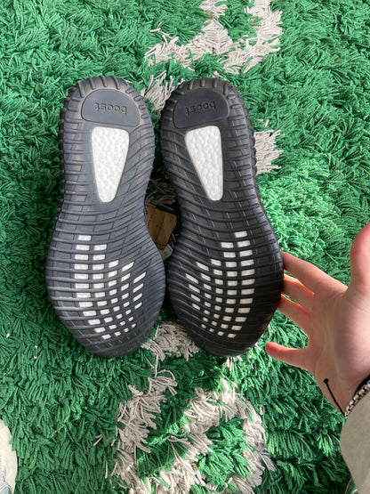 Yeezy 350 V2 CMPCT “Slate Carbon”