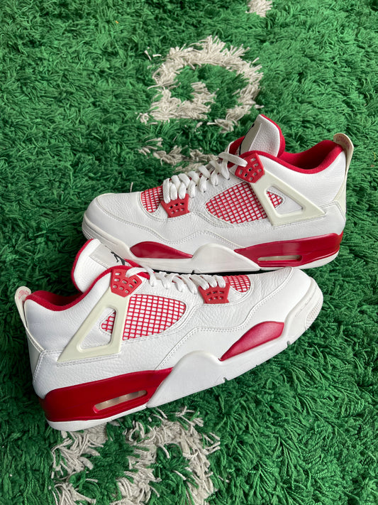Jordan 4 “Alternate 89”