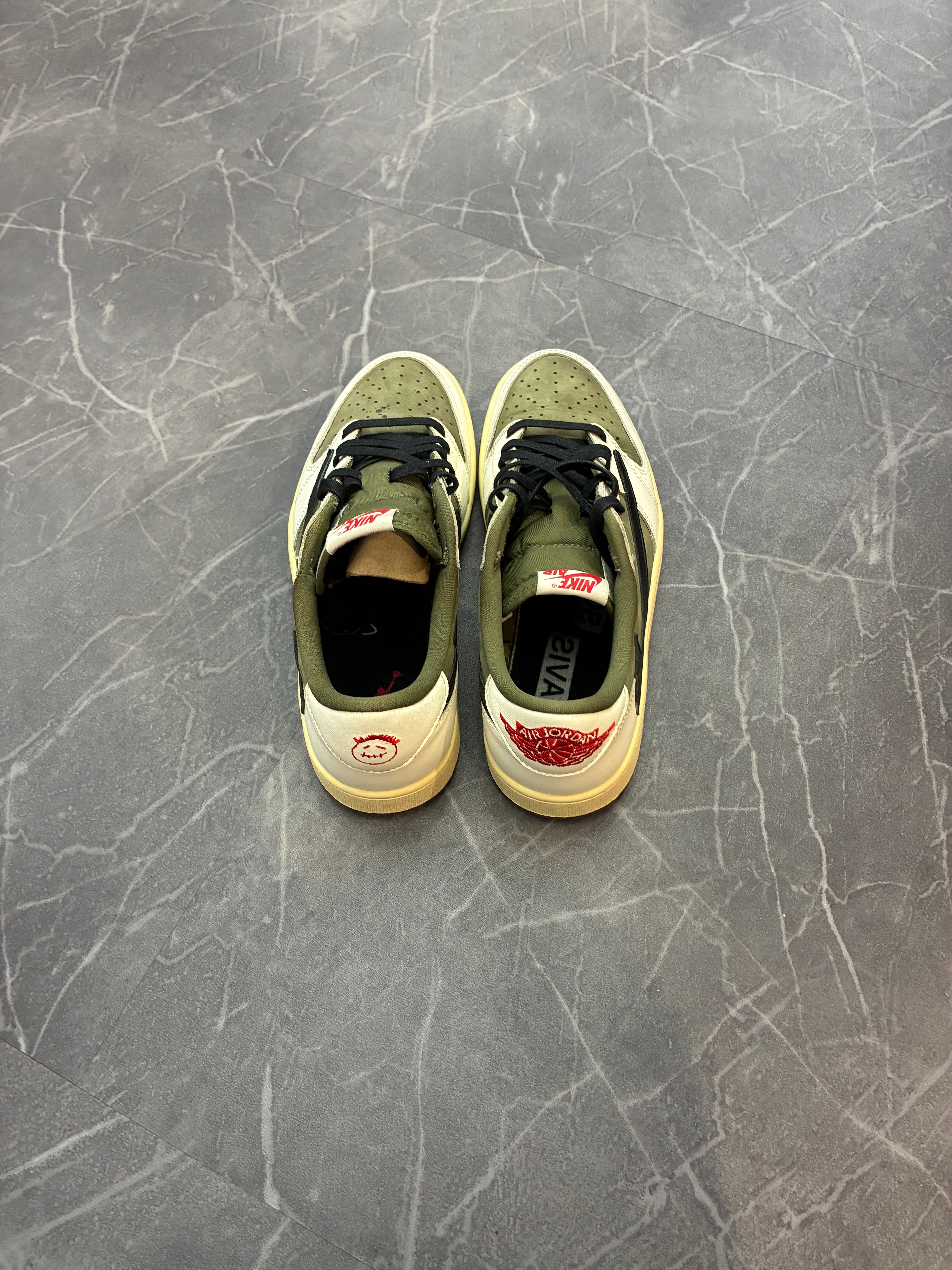 Travis Scott Jordan 1 Low “Medium Olive”