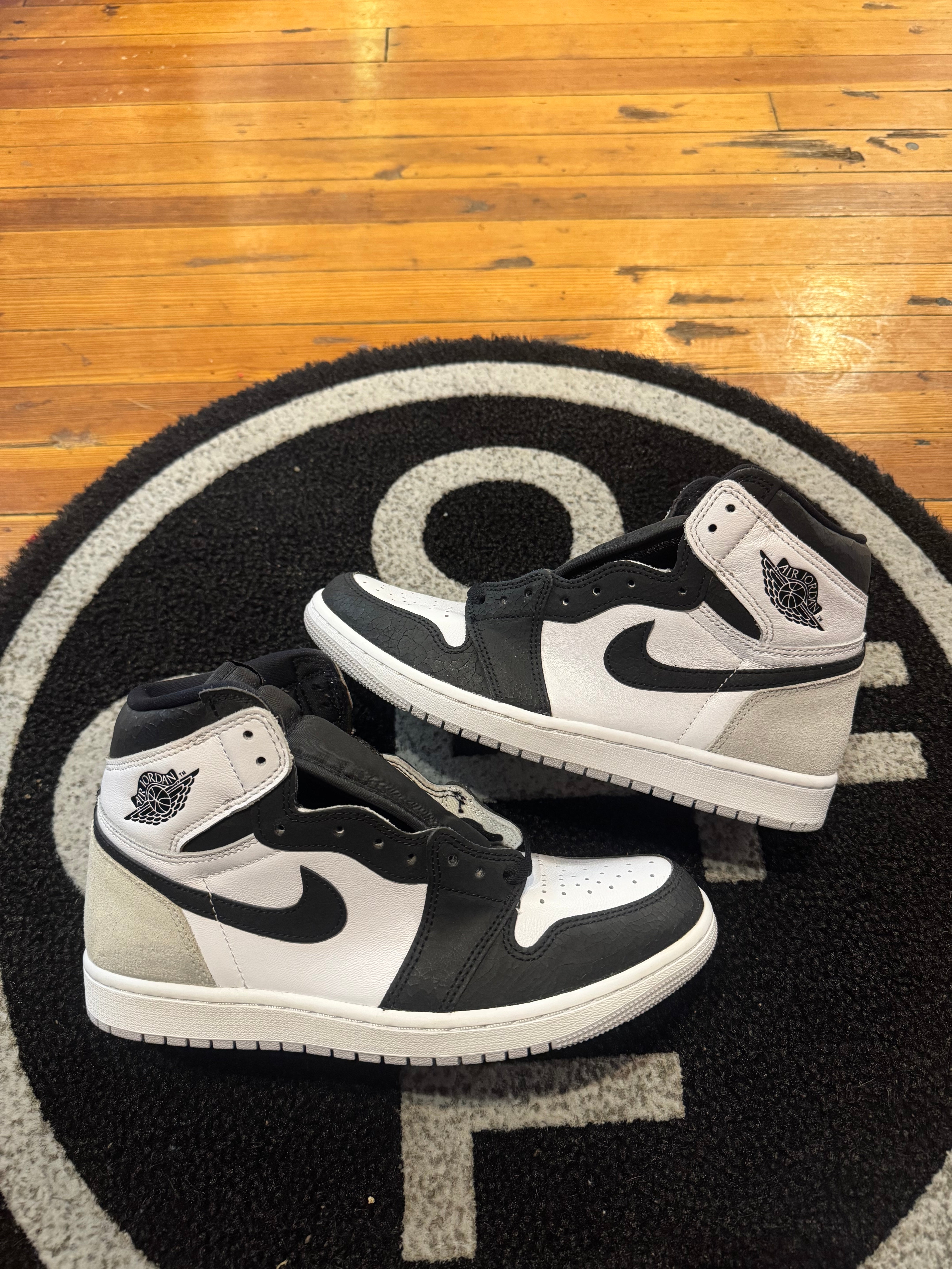 Jordan 1 “Bleached Coral”