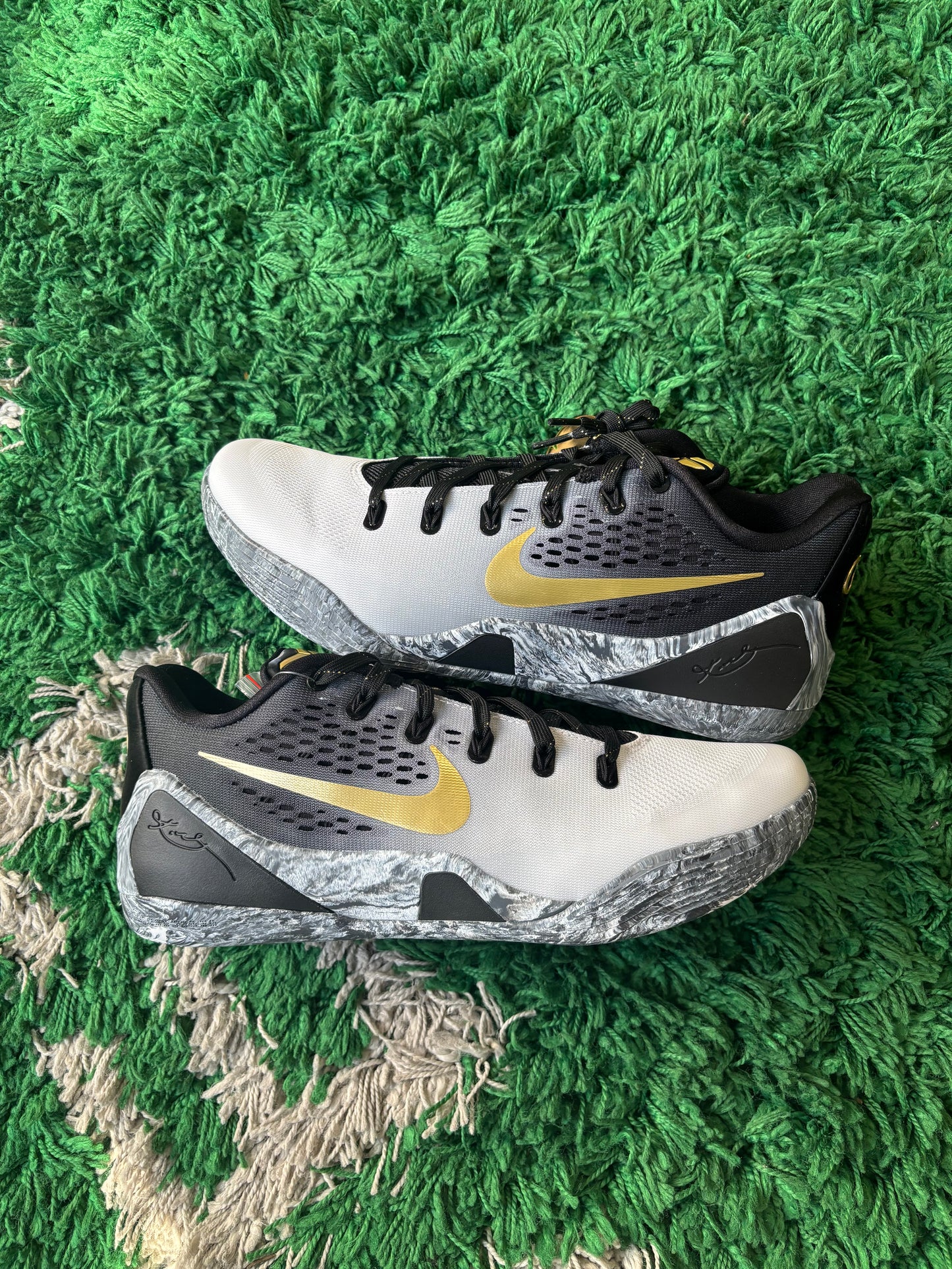 Nike Kobe 9 Low Protro “Mambacita”
