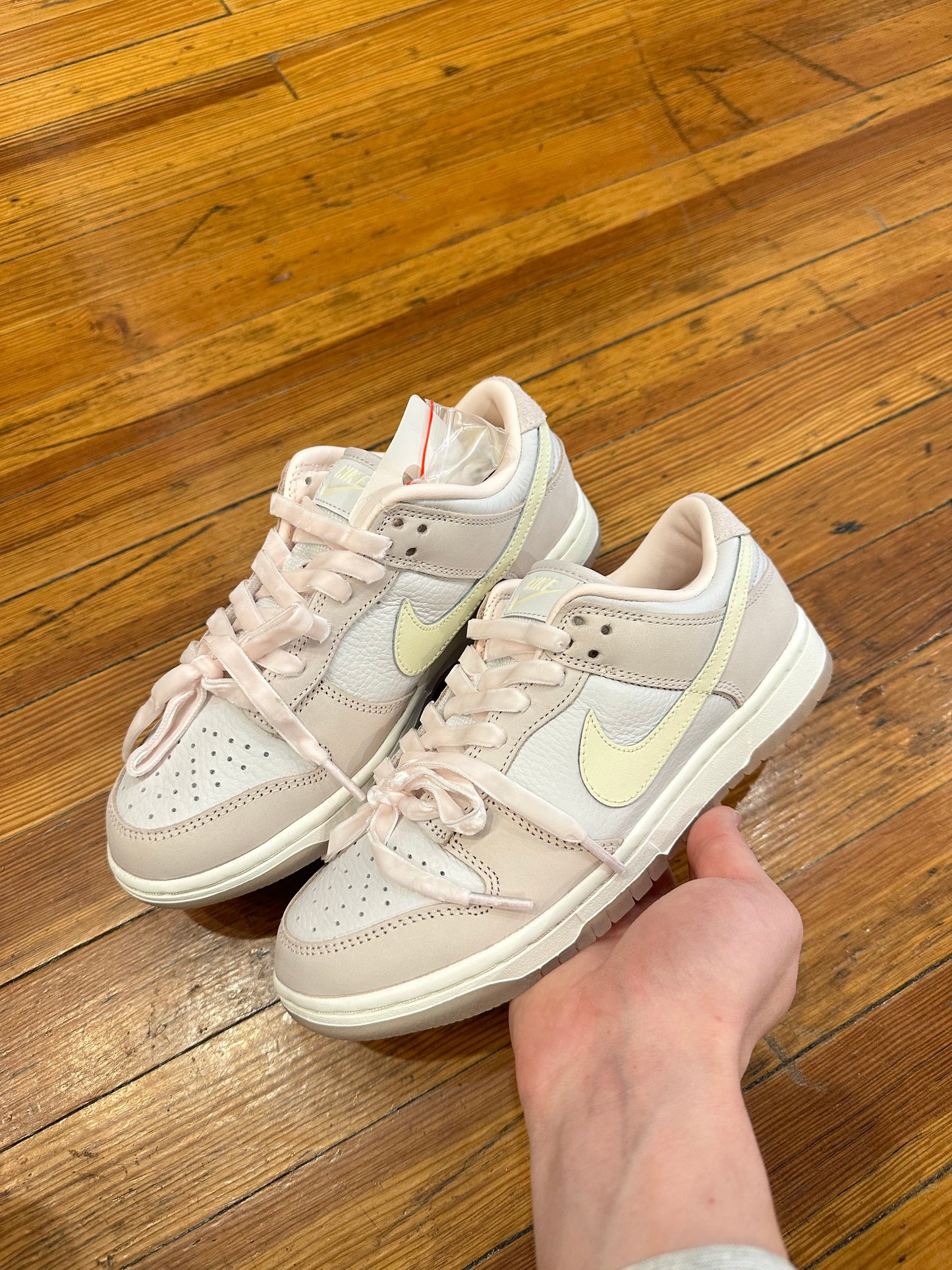 Nike Dunk Low “Light Soft Pink”