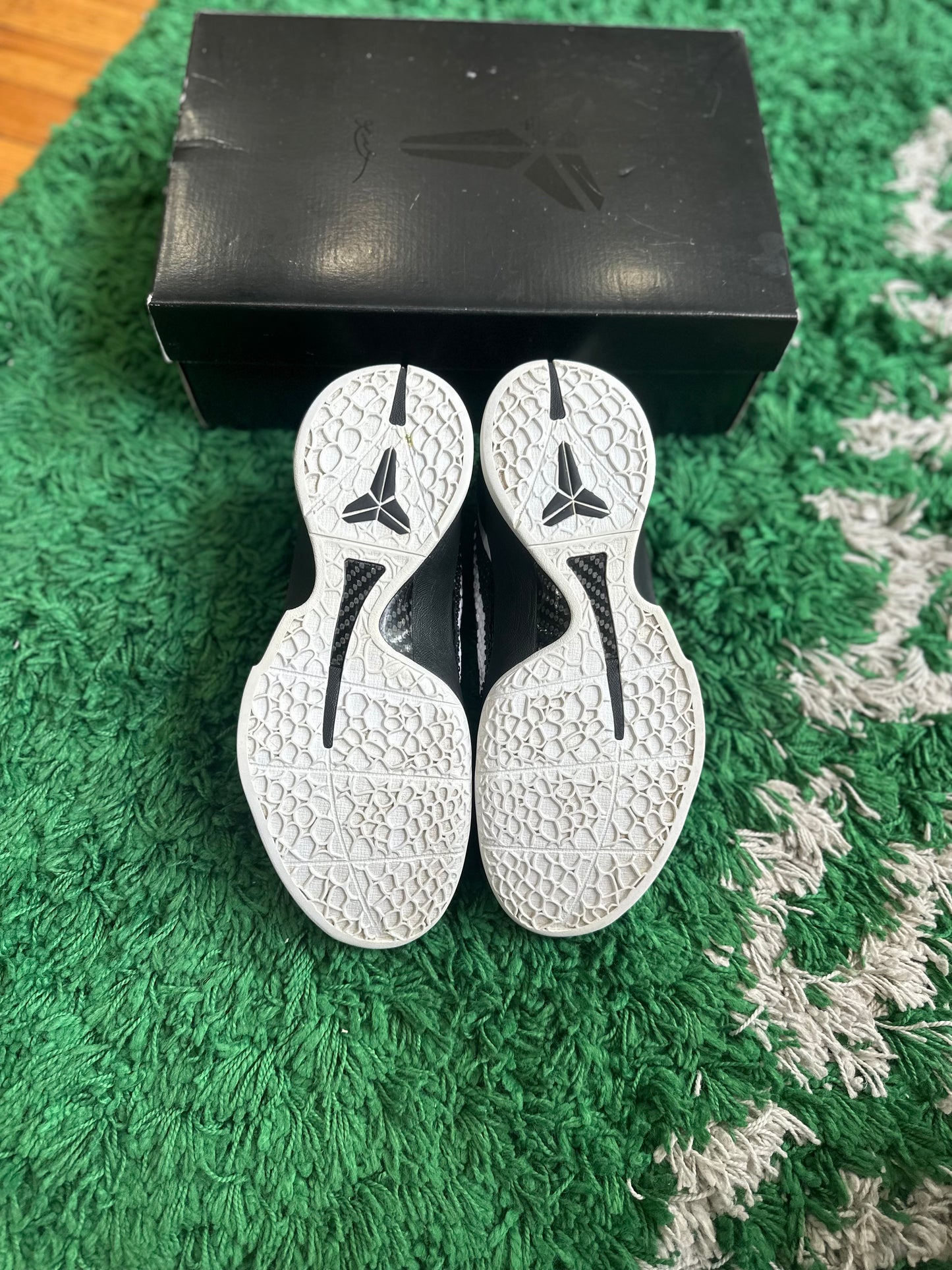 Kobe 6 Protro “Mambacita Sweet 16”