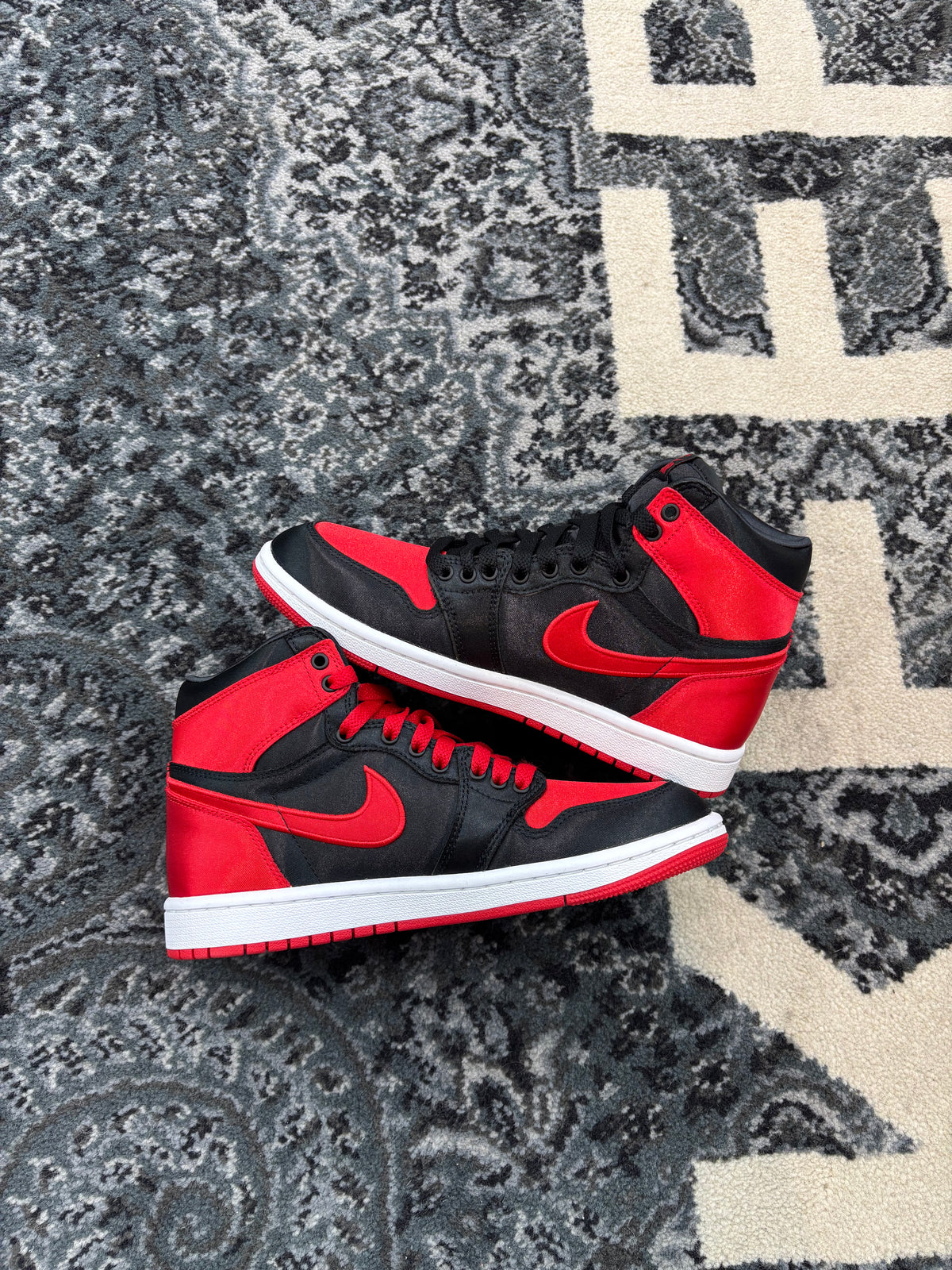 Jordan 1 Retro High OG Satin Bred (Women's)
