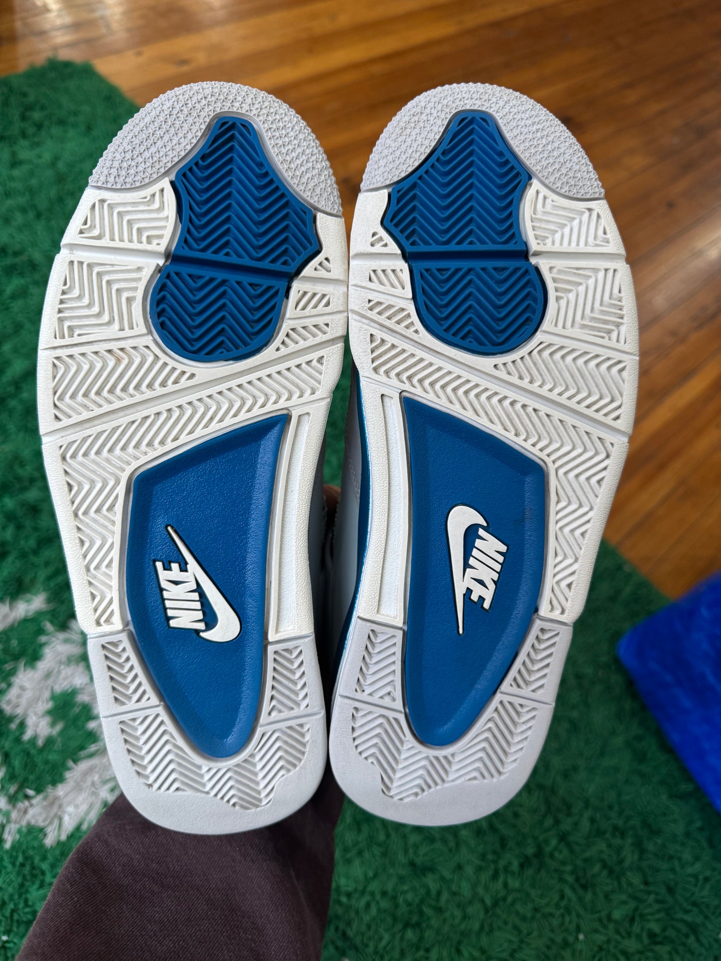 Jordan 4 “Military Blue”