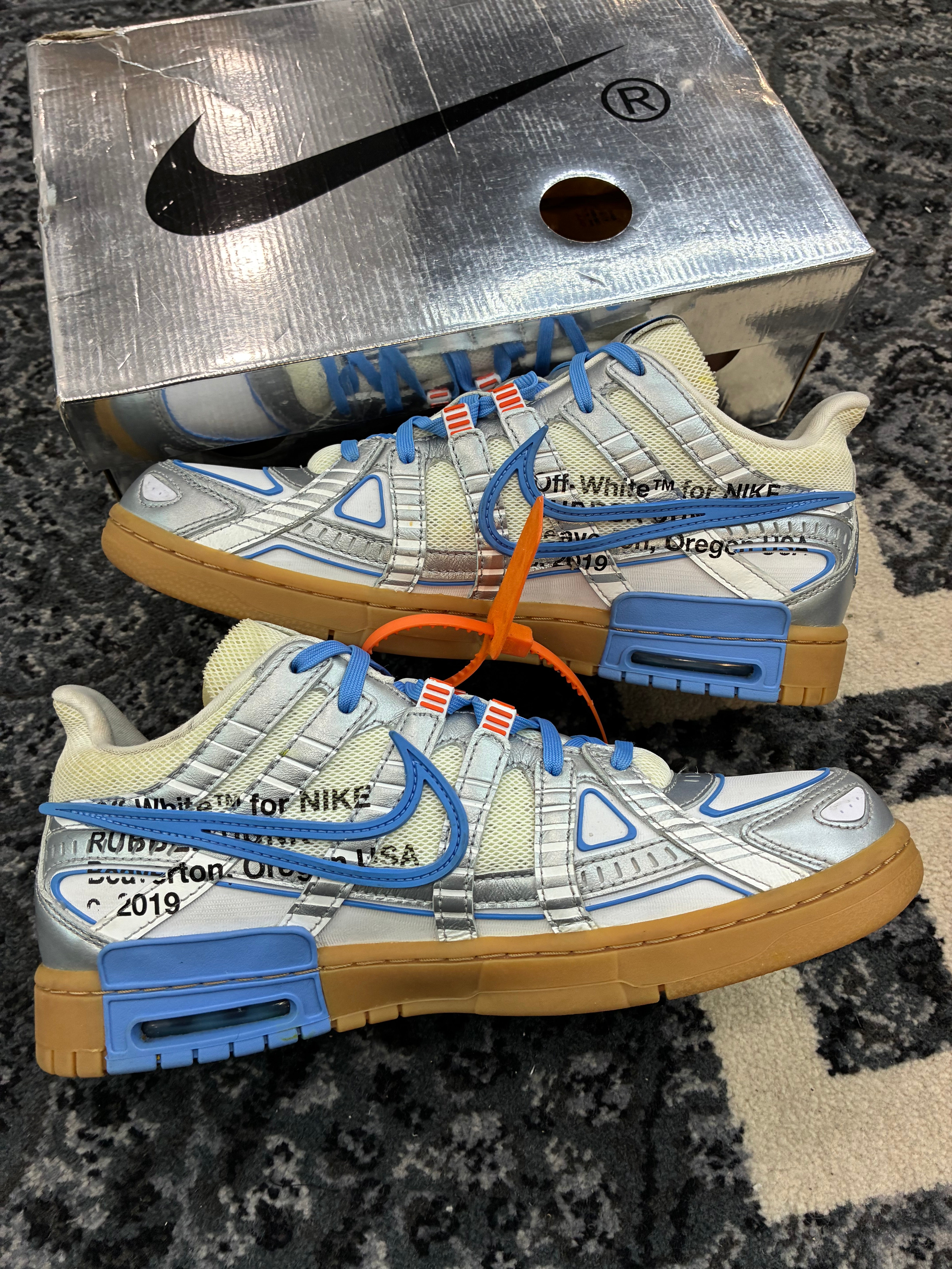 Nike x Off White Rubber Dunk Low “UNC”