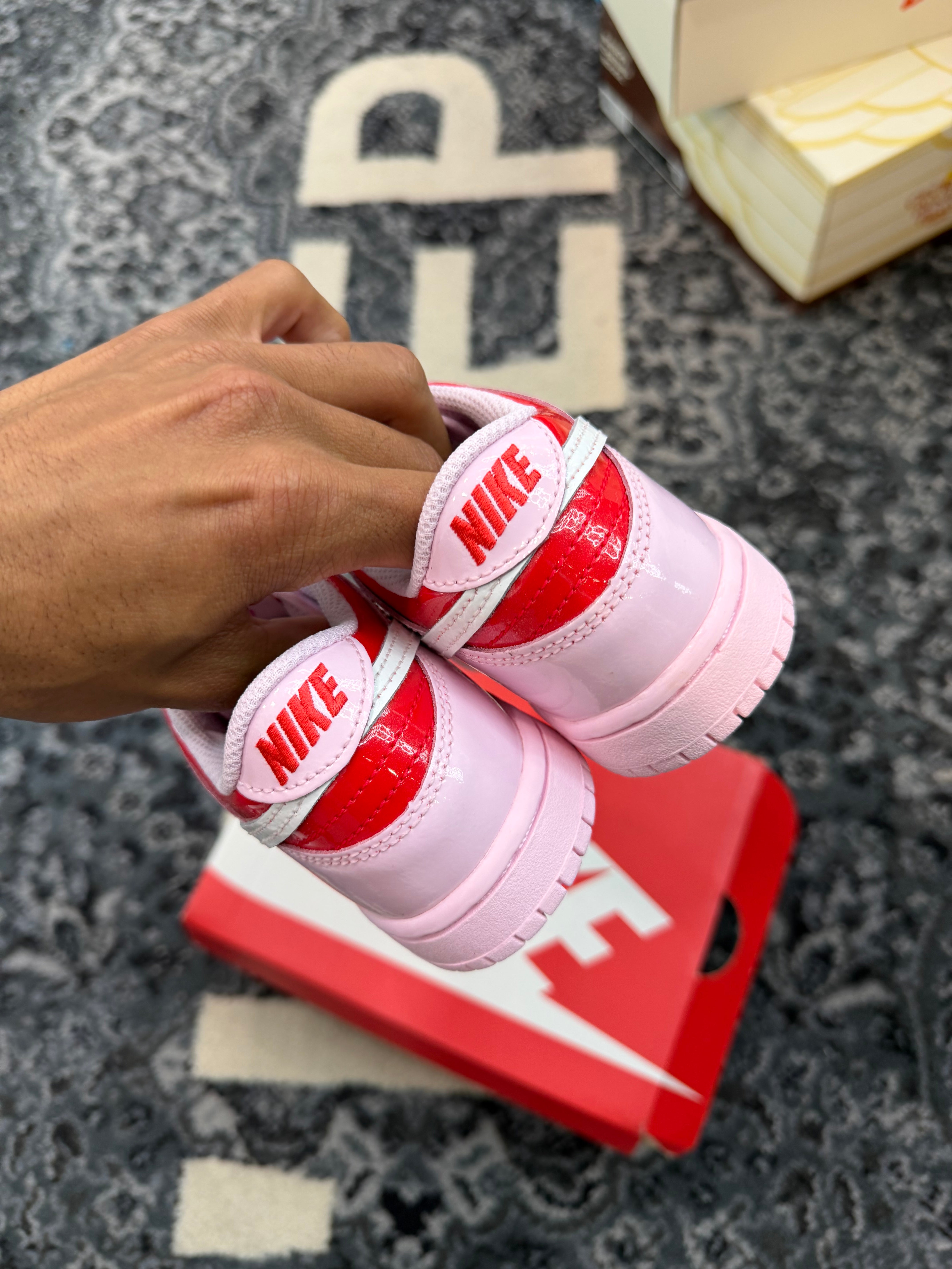 Nike Dunk Low “Valentines Day”