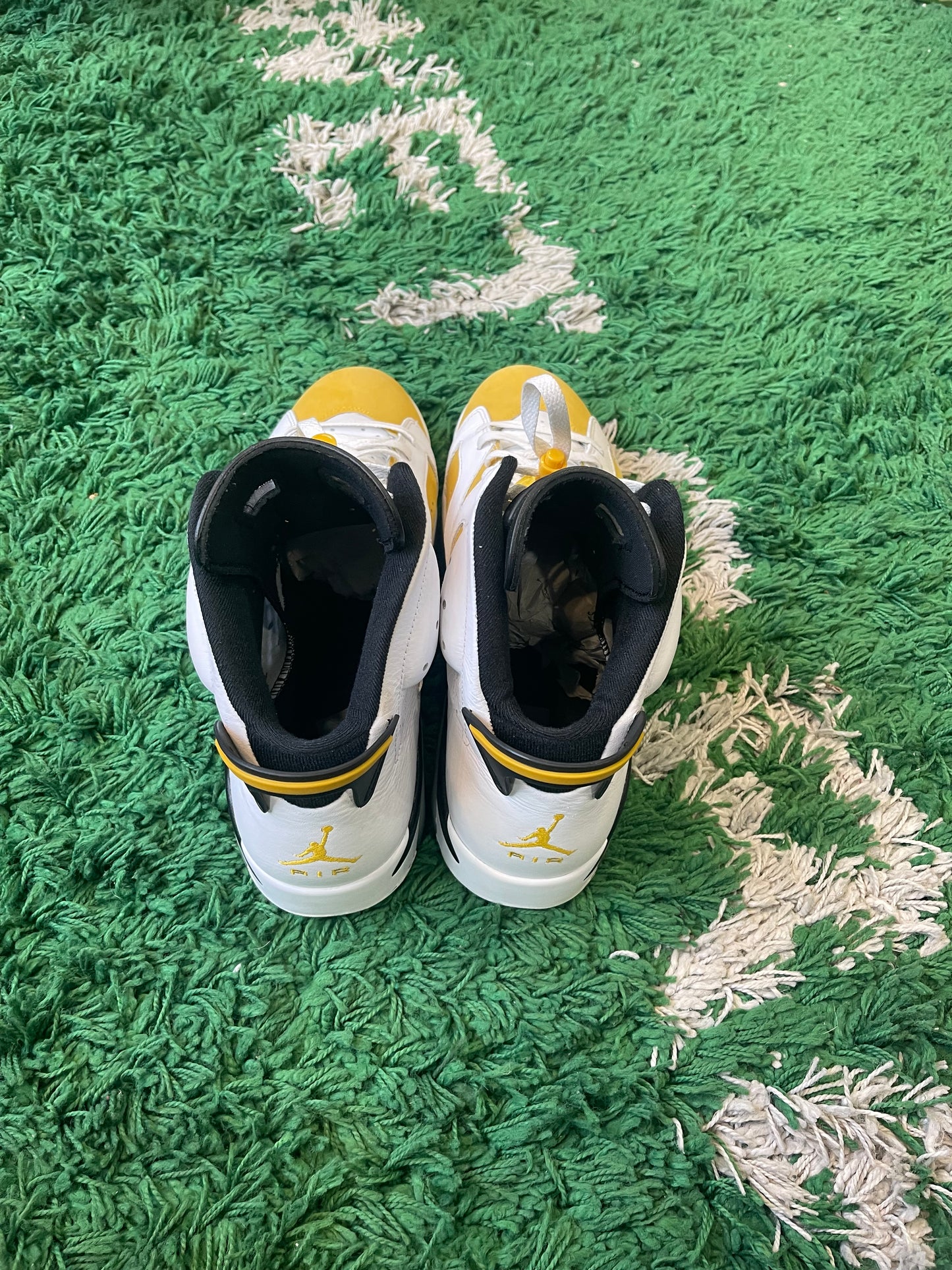 Jordan 6 “Yellow Ochre”