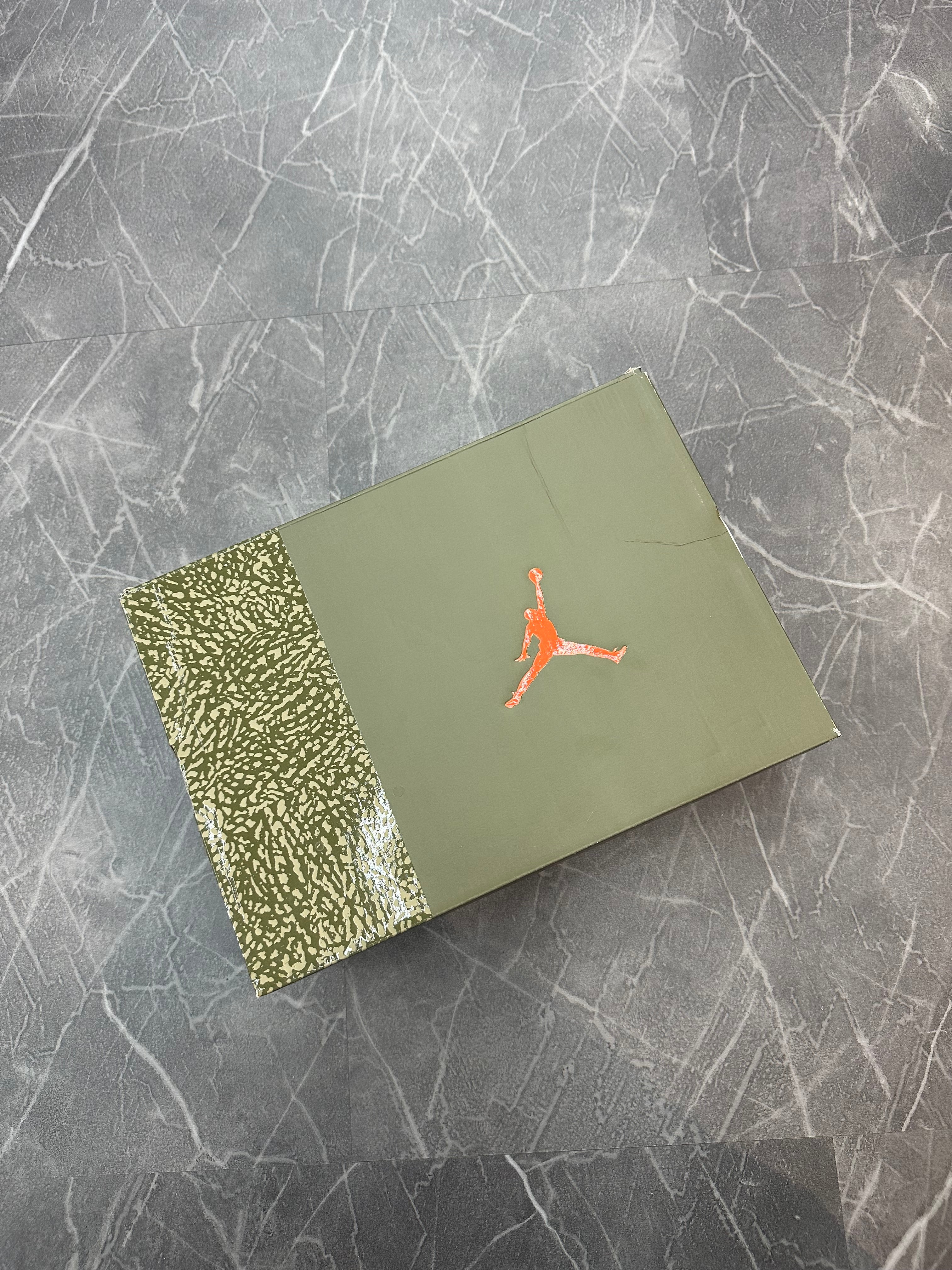 Jordan 3 “Family Affair”