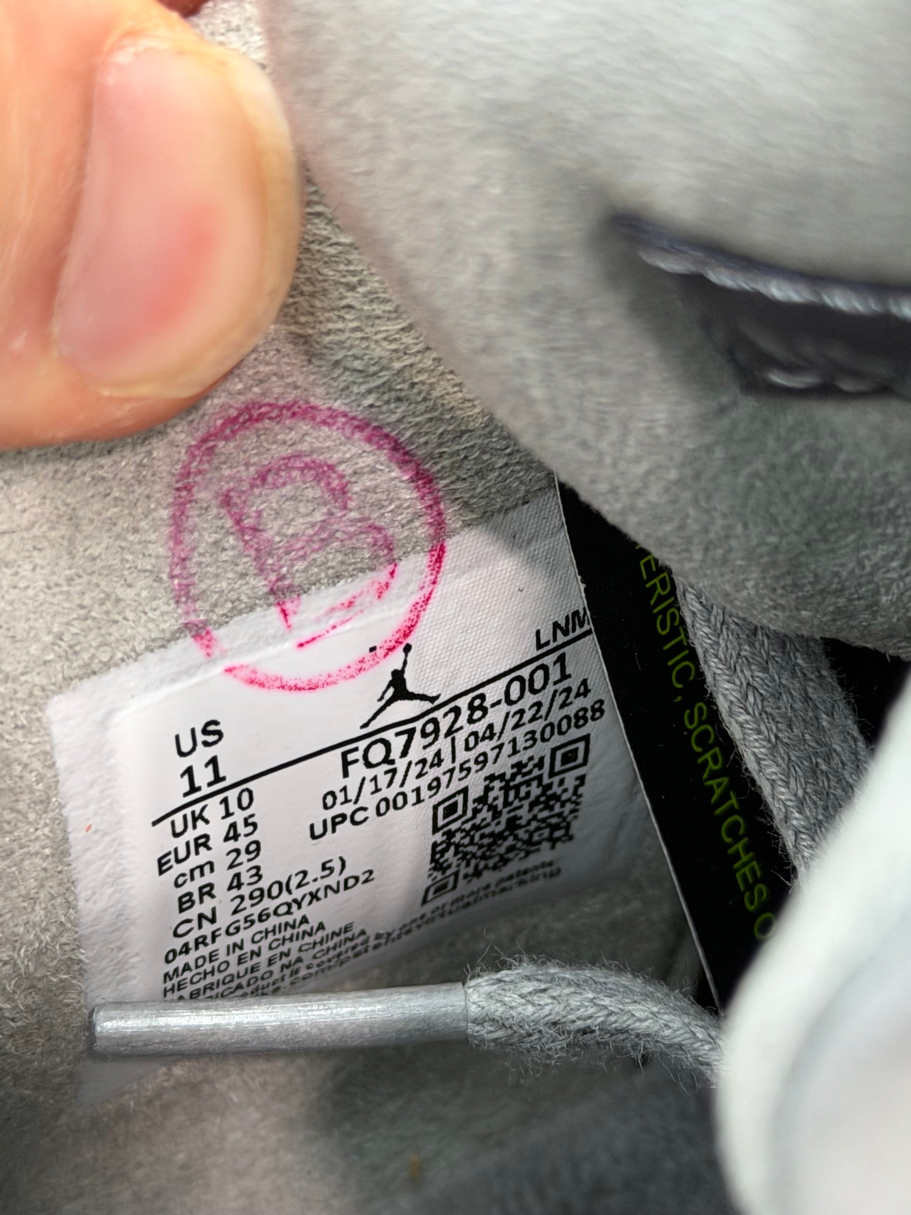Jordan 4 “Wet Cement”