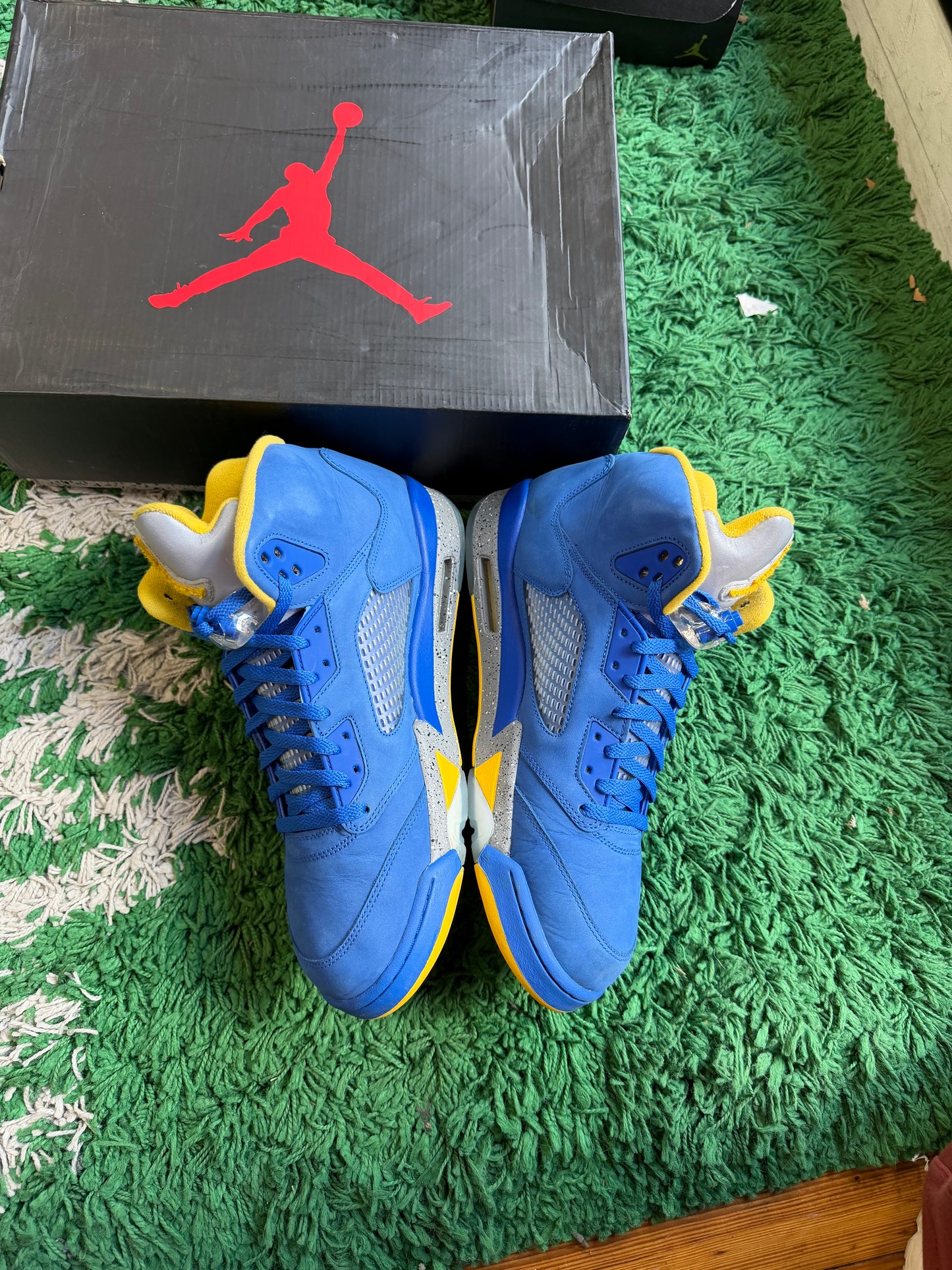 Jordan 4 “Laney Varsity Royal”