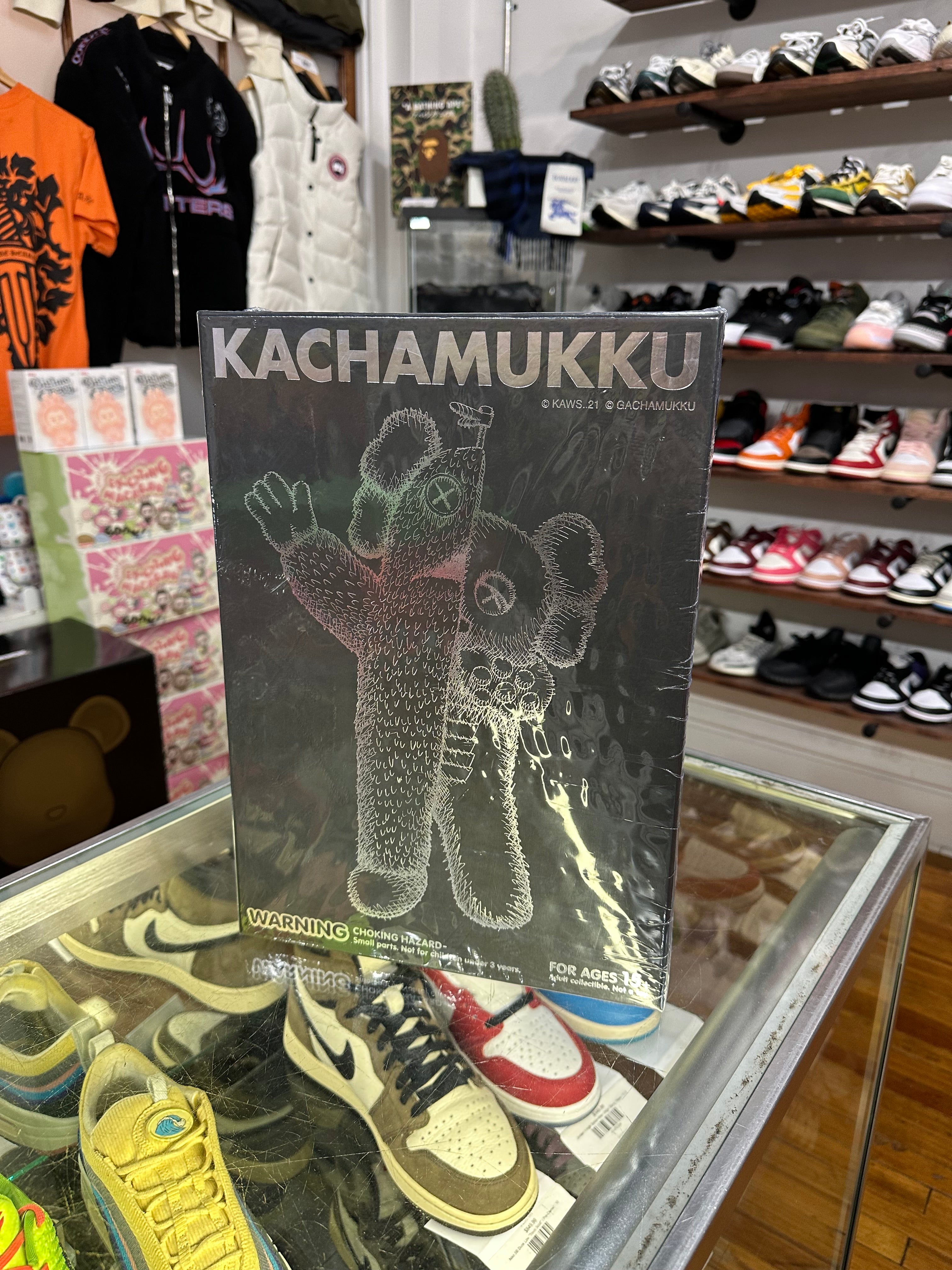 KAWS KACHAMUKKU Vinyl Figure “Black”