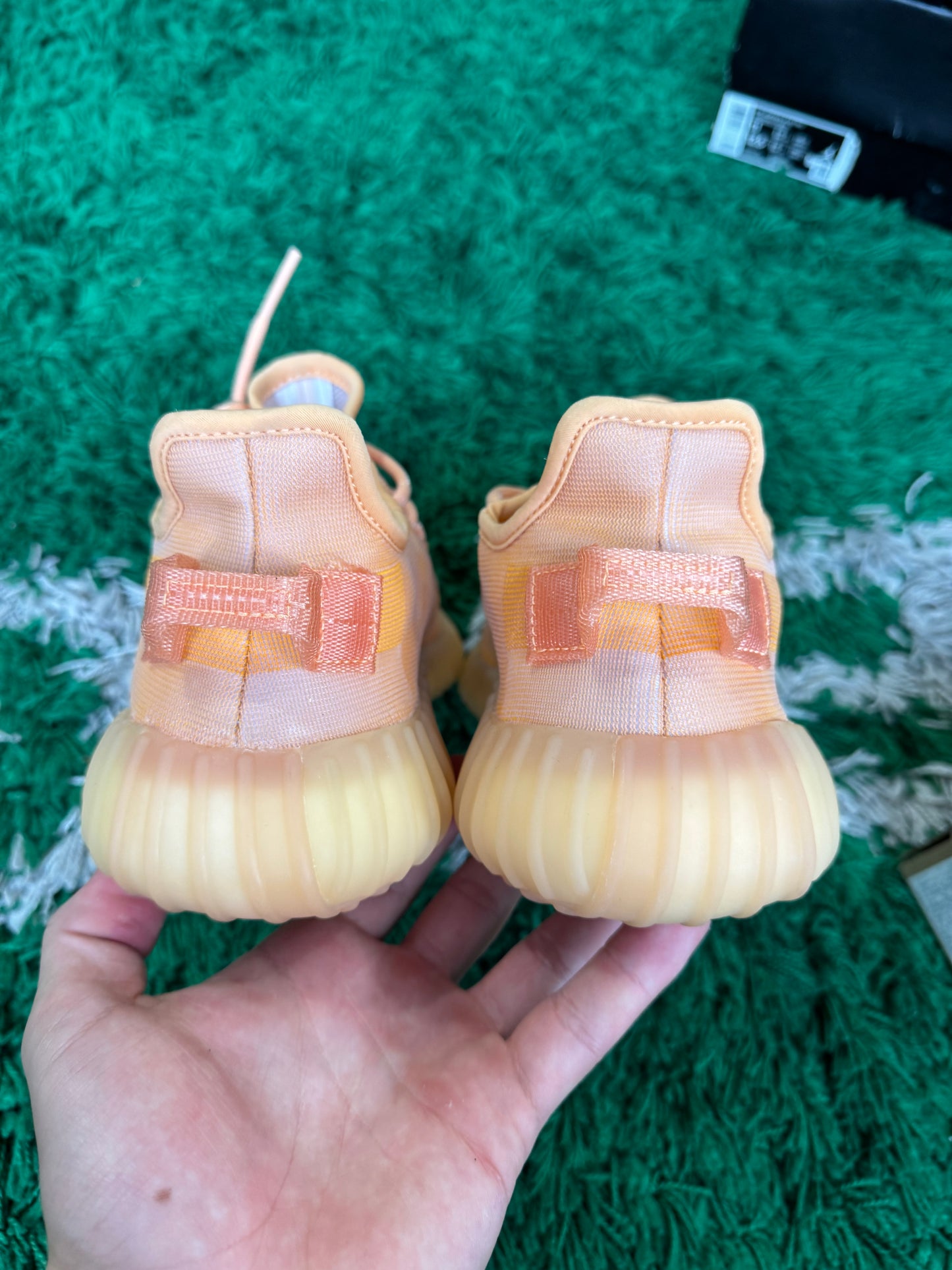 Yeezy Boost 350 “Mono Clay”