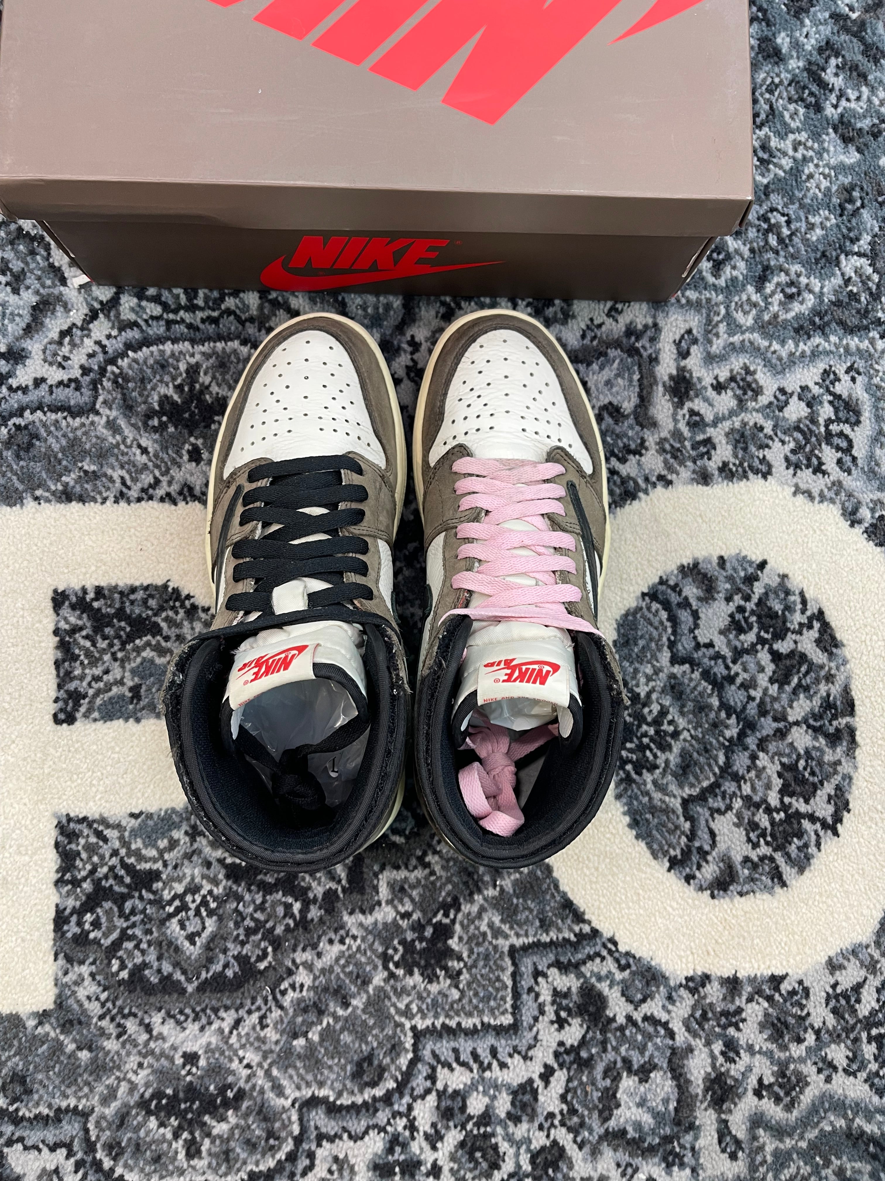 Jordan 1 High x Travis Scott “Mocha”