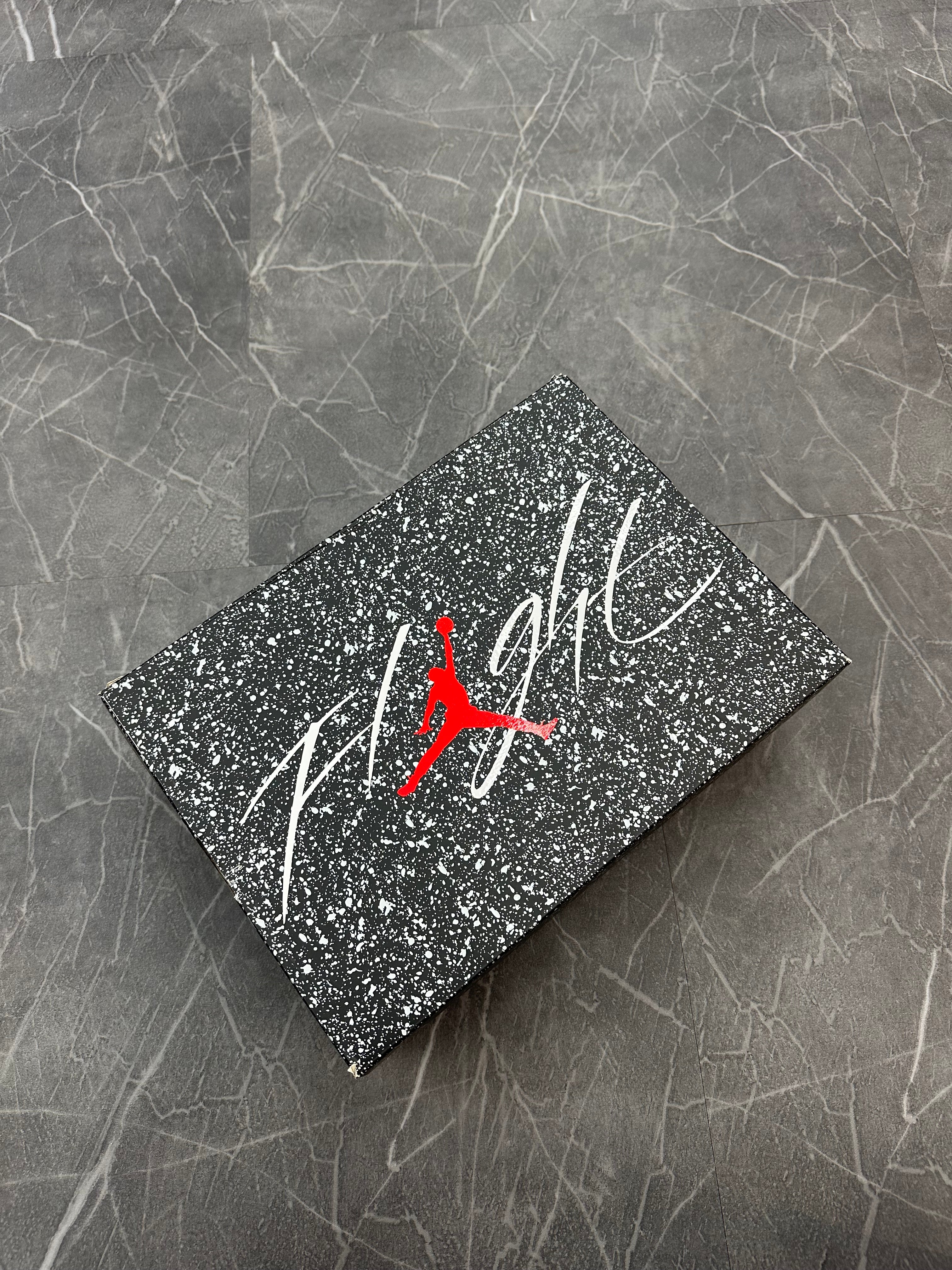 Jordan 4 “Black Cat” (2020)