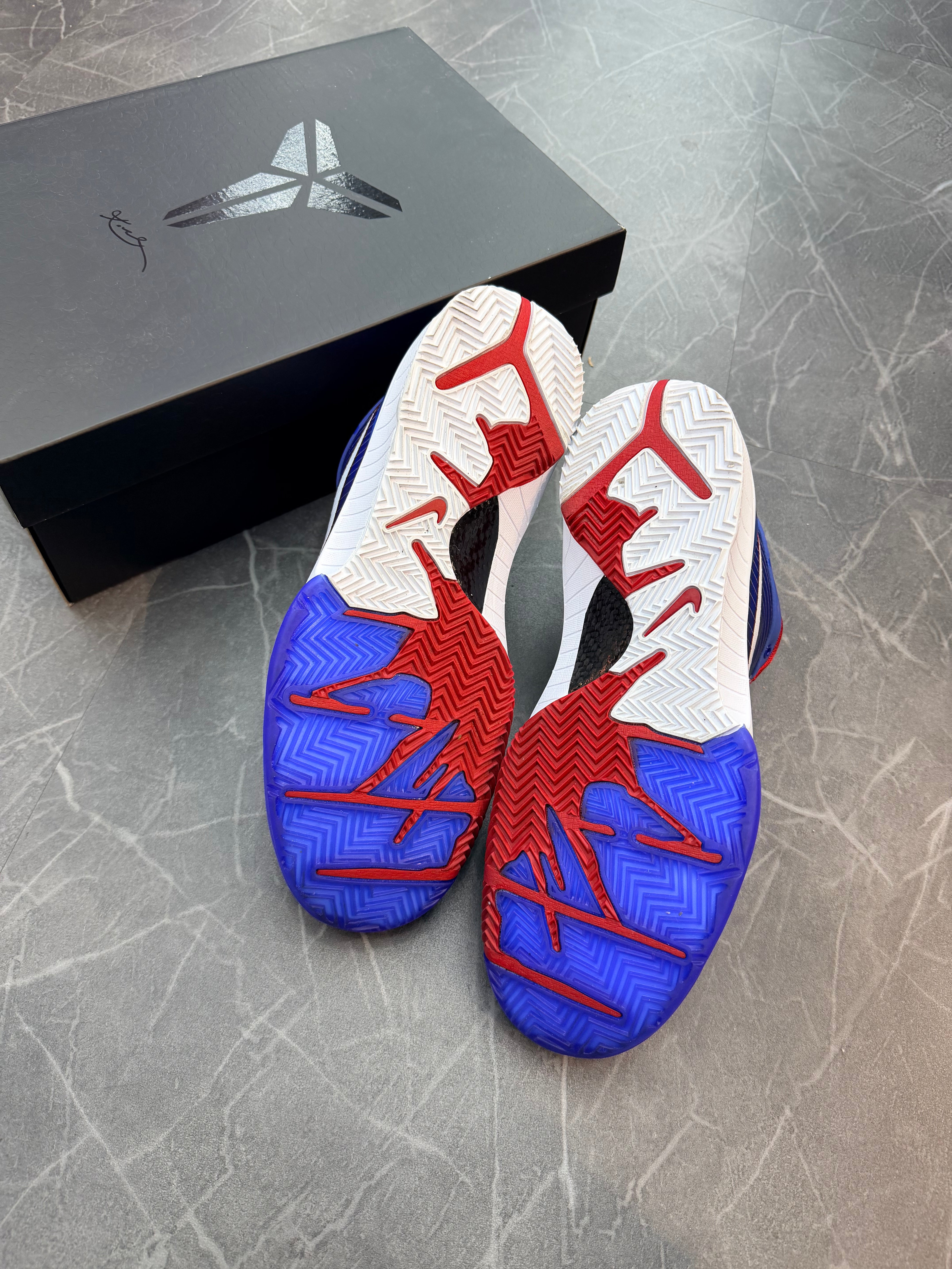 Kobe 4 Protro “Philly” (2024)