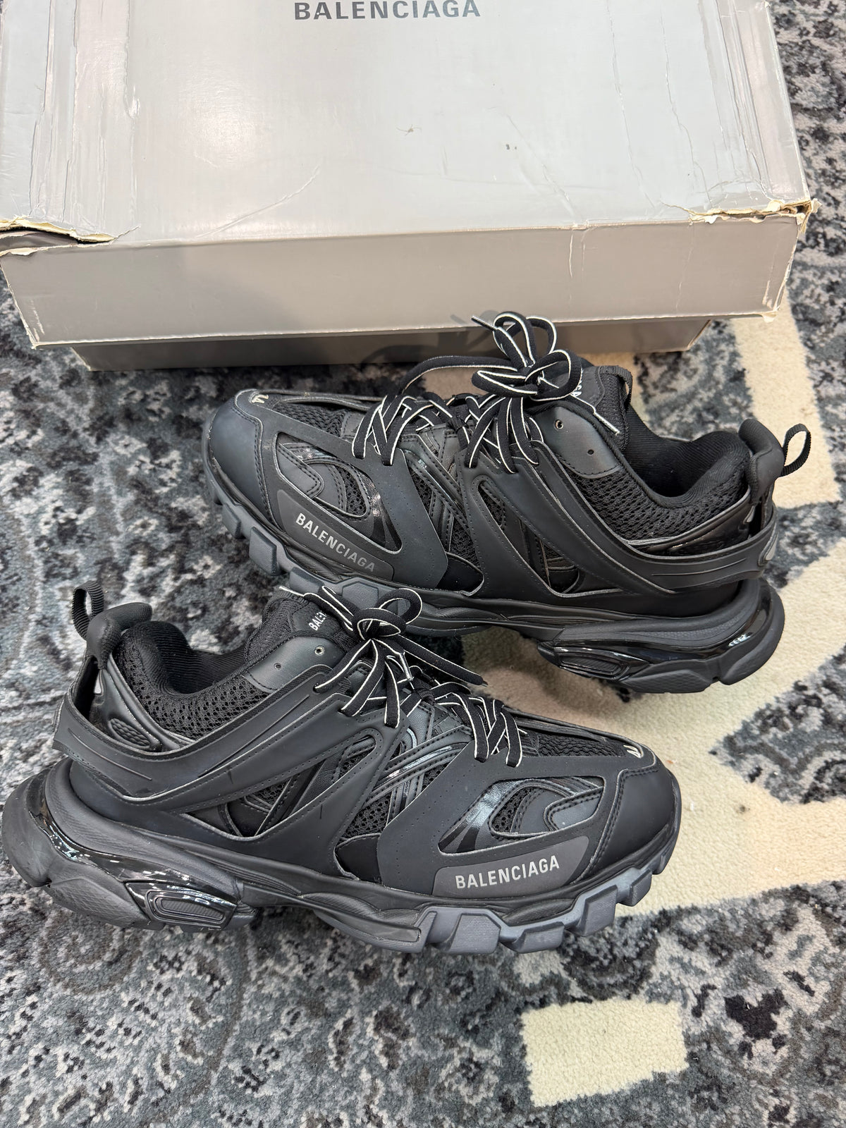 Balenciaga Track “All Black”