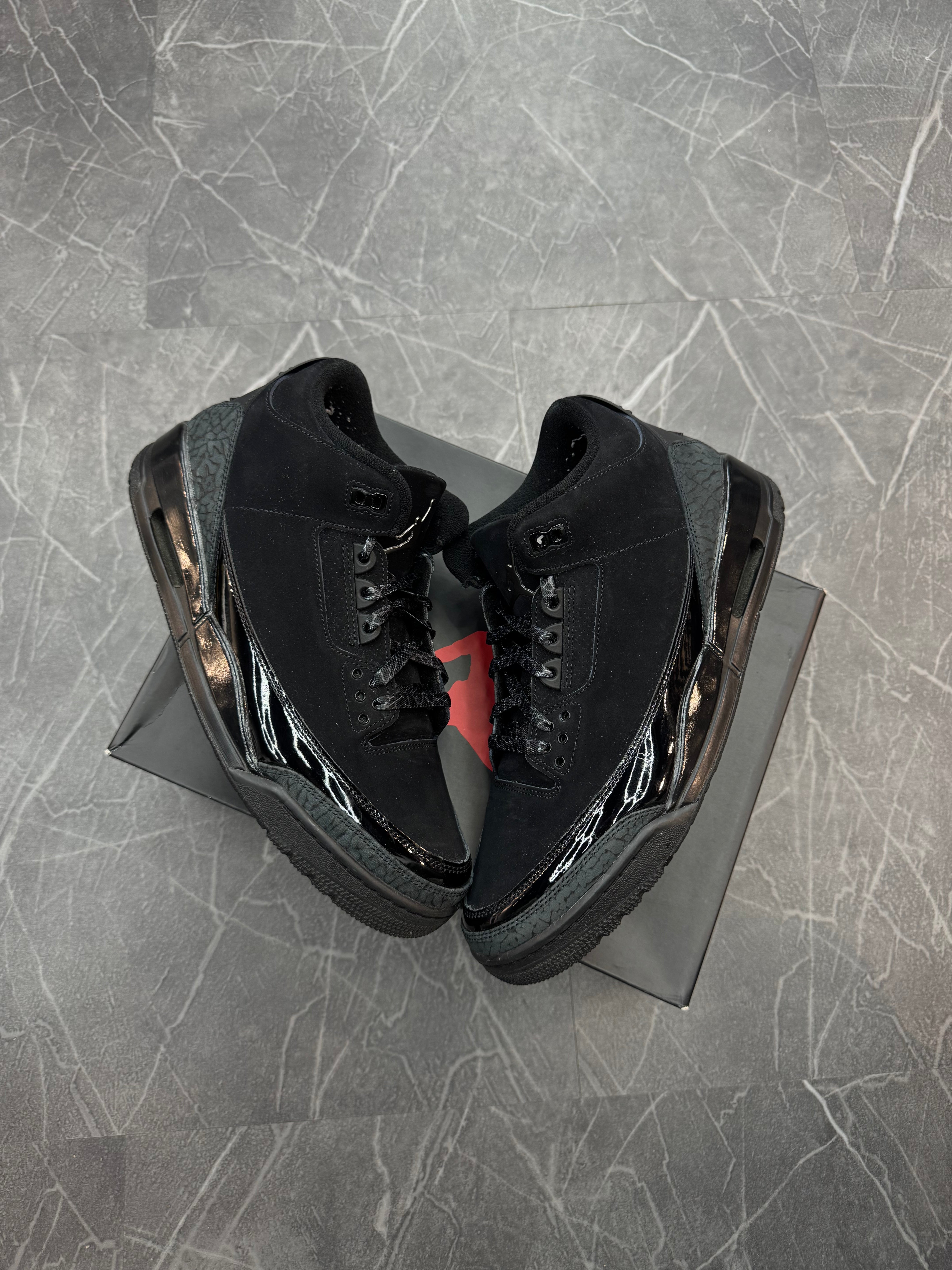 Jordan 3 Black Cat