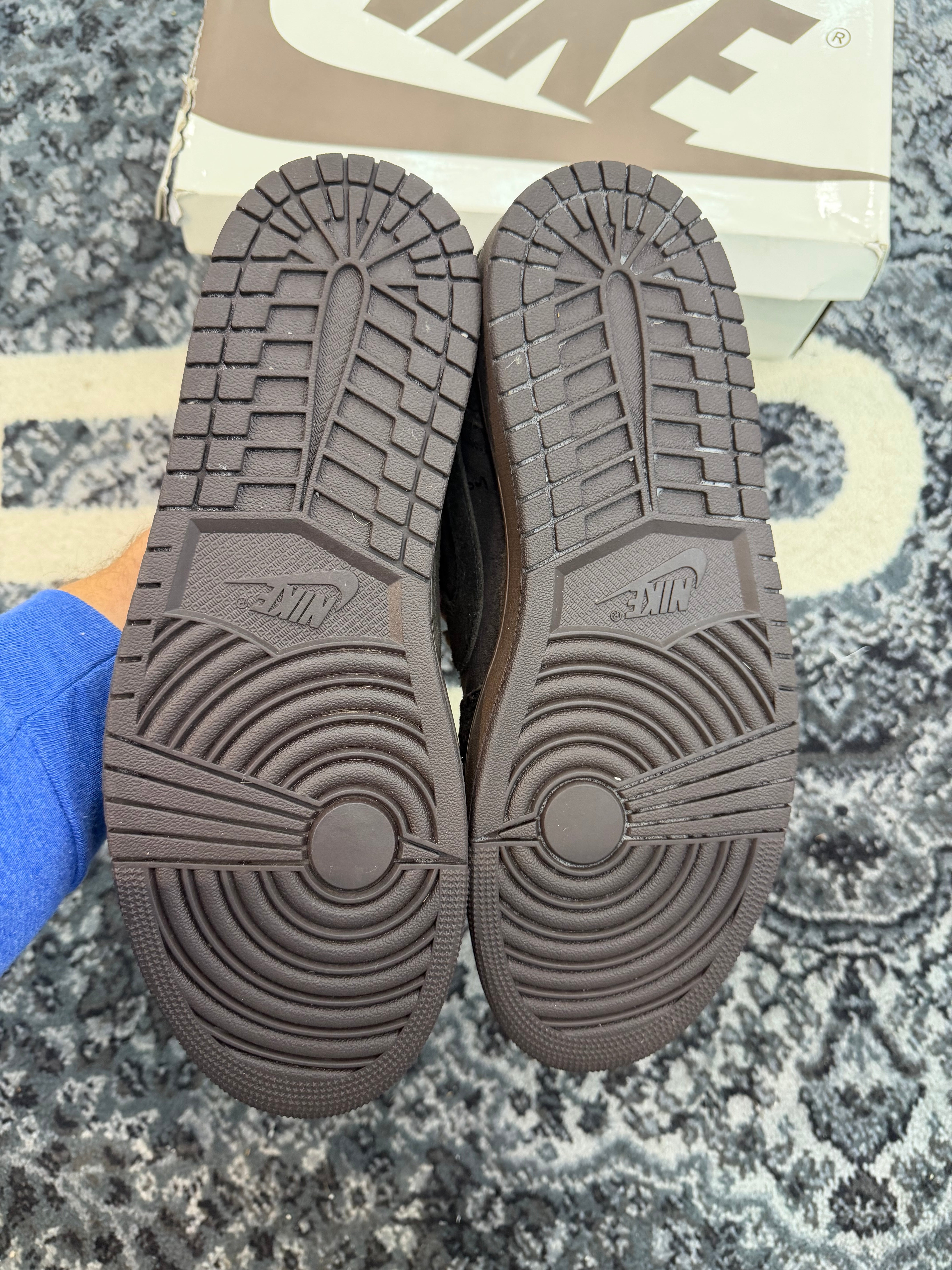 Jordan 1 Low Travis Scott “Velvet Brown”